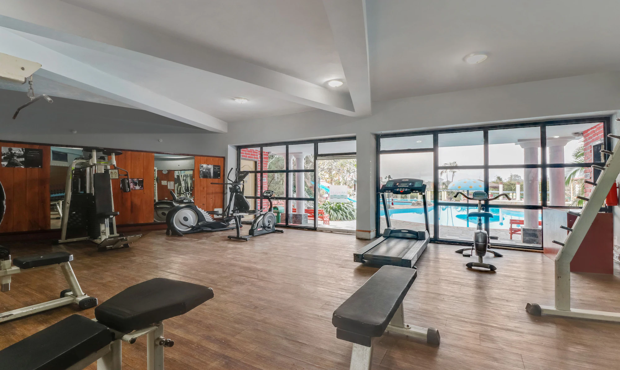 Deluxe Single room with city view full double bed