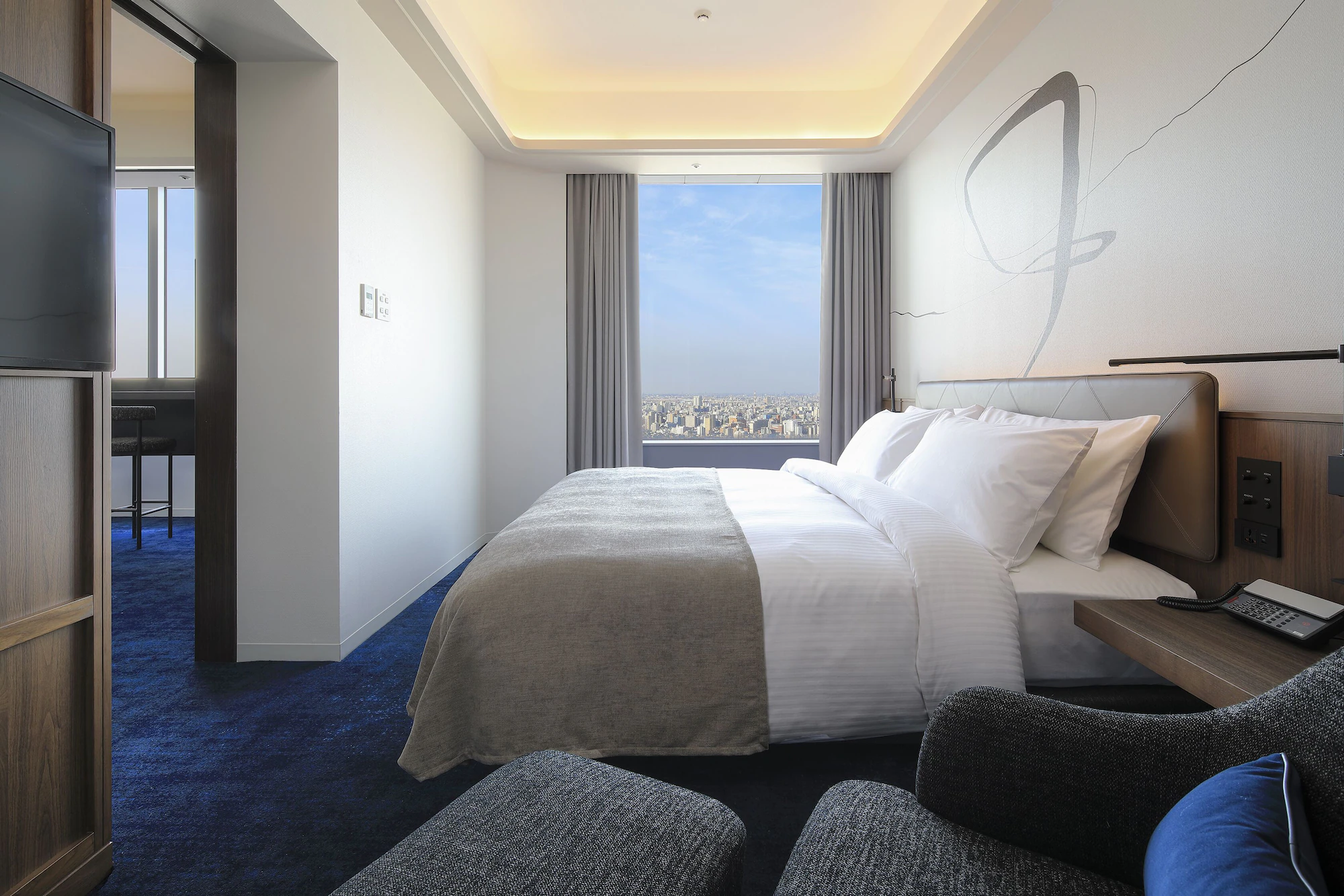 Executive Double Suite full double bed