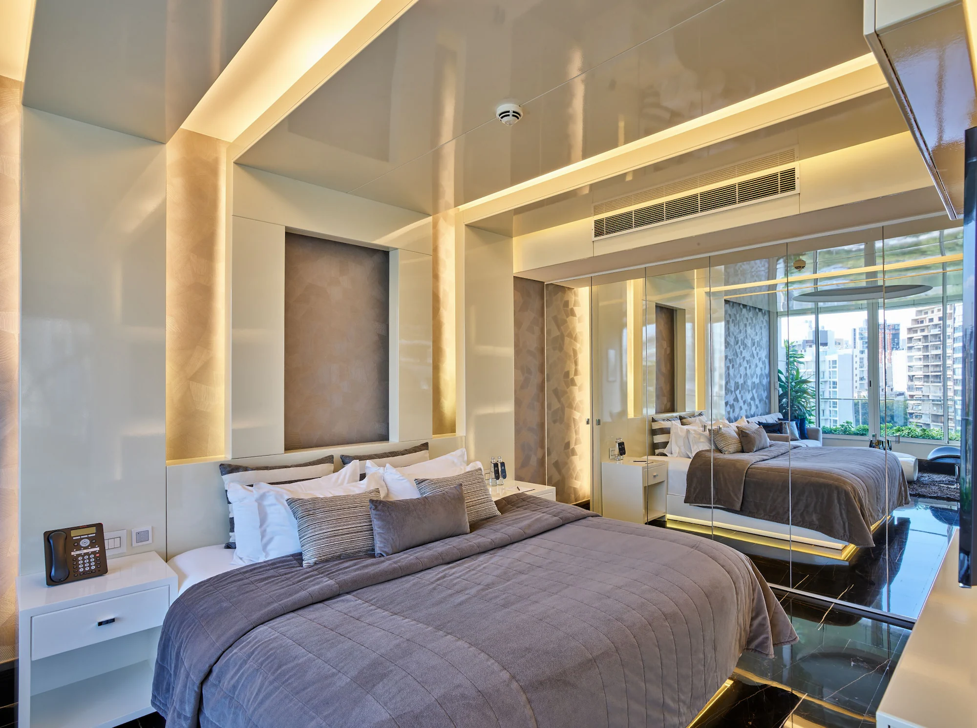 1 Bedroom Premium Single room with city view