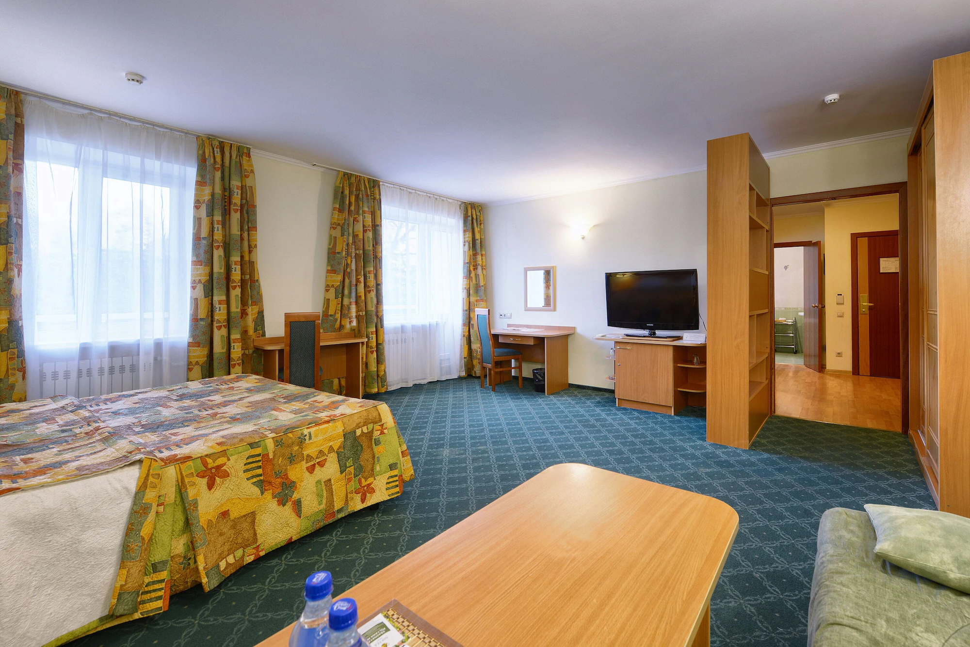 Double Studio with balcony full double bed