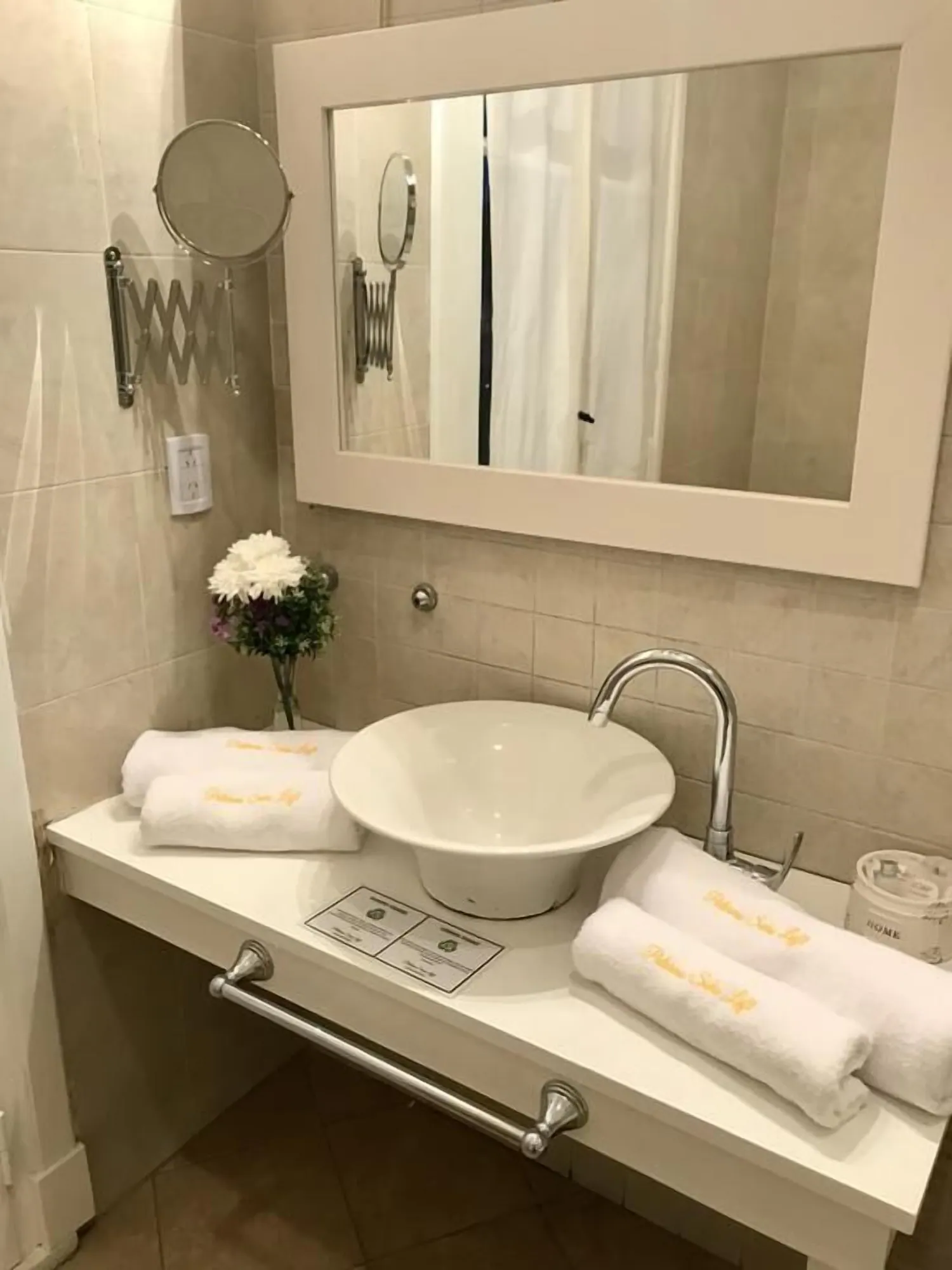 Classic Double Apartment full double bed
