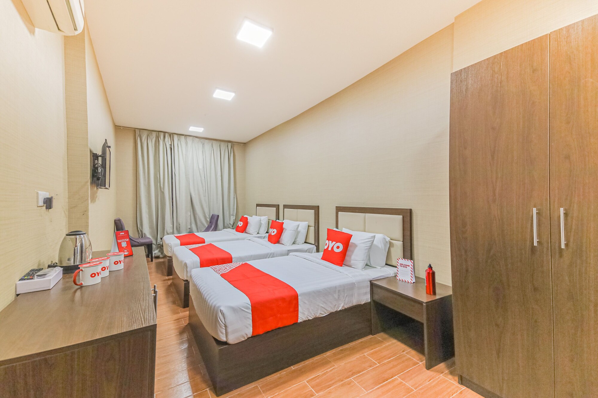 Alpha Suites Hotel exterior