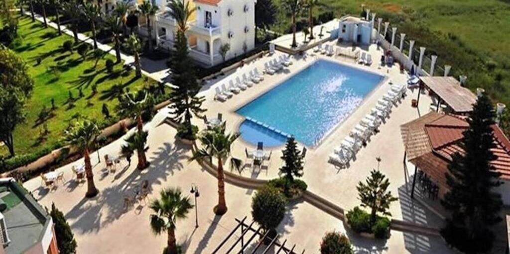 Mountain View Hotel - Кирения