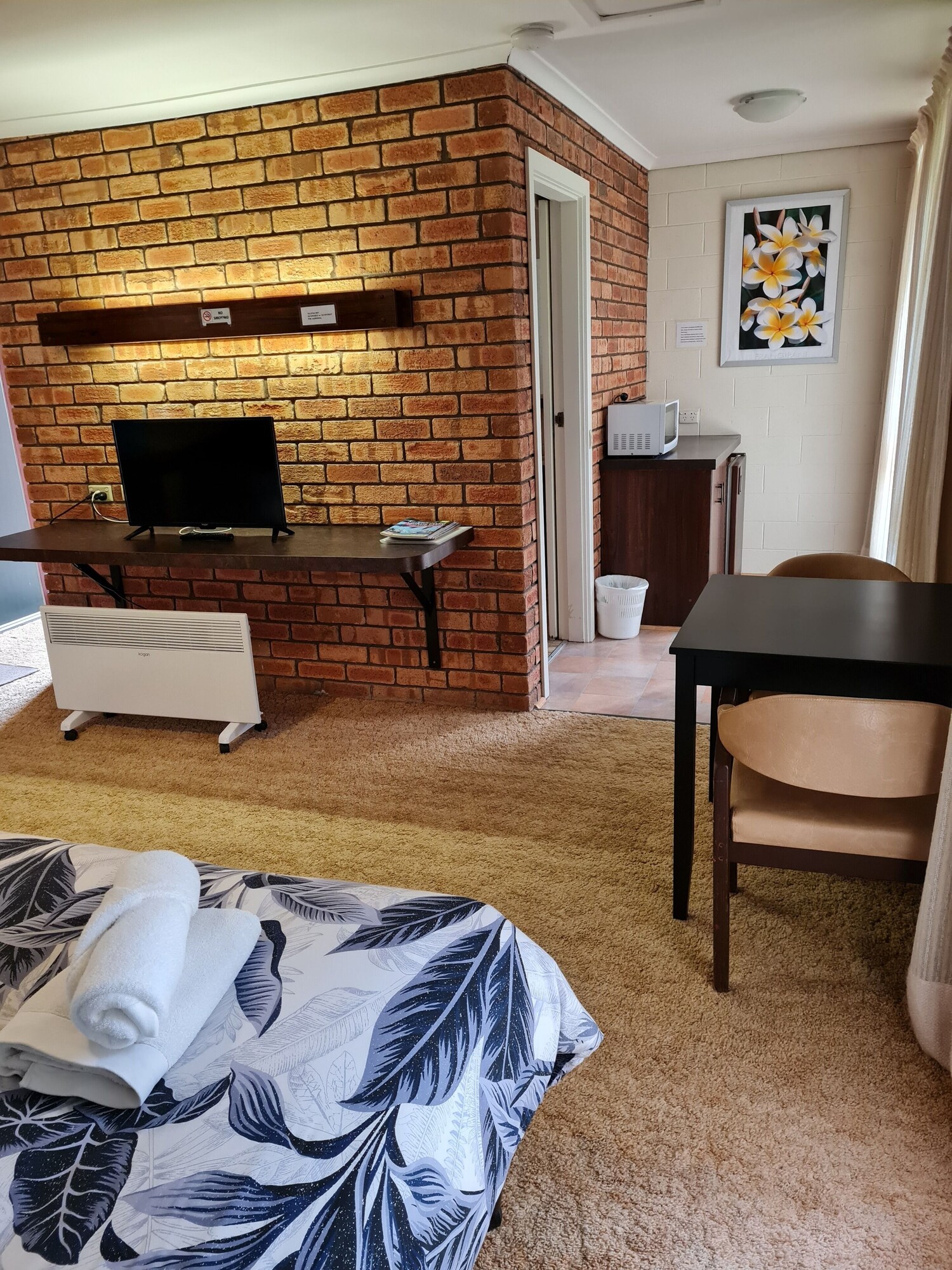 Economy Double room with view twin beds