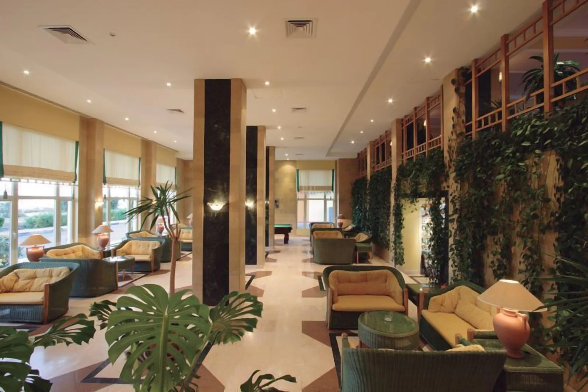 Sea Garden Hotel exterior