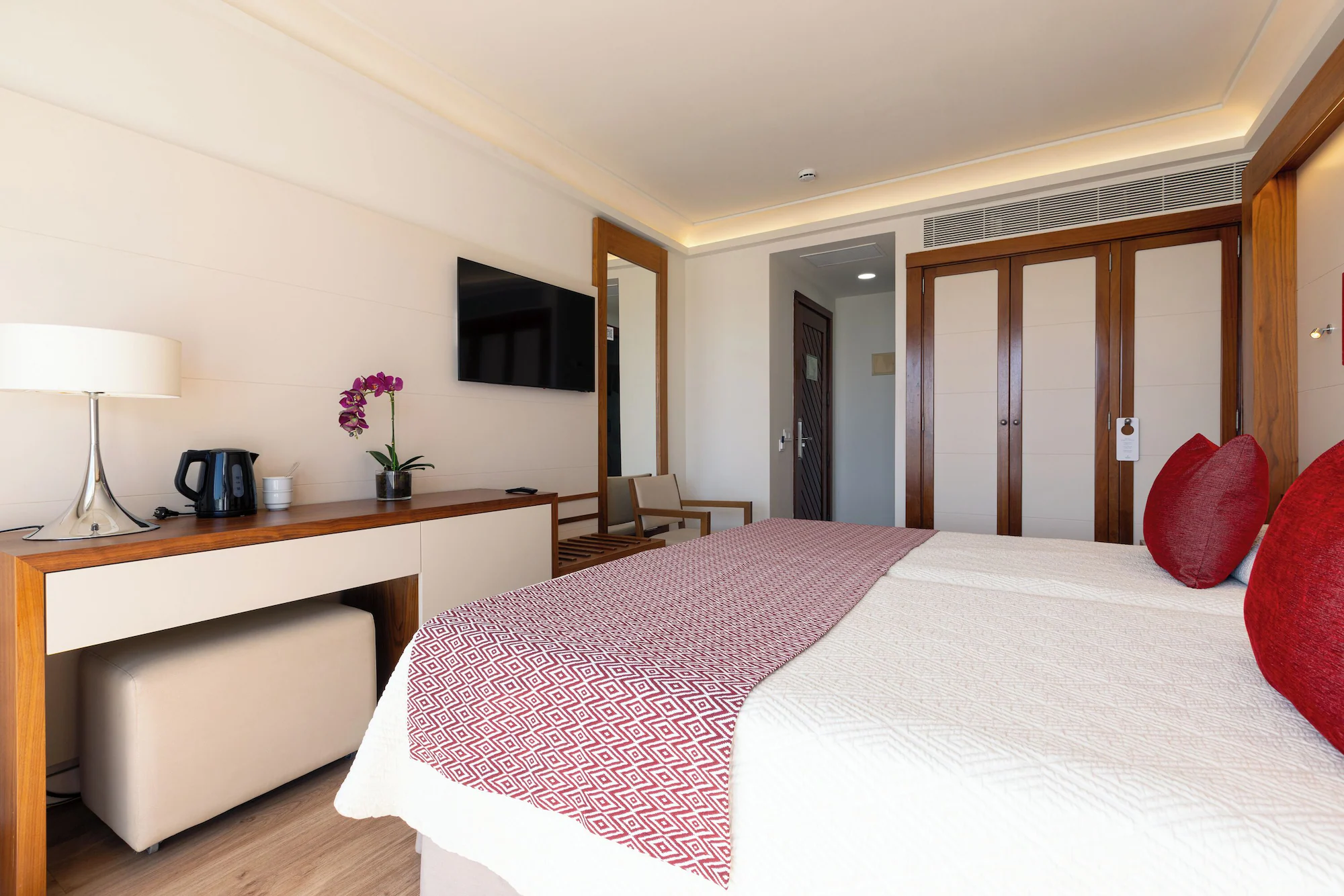 Double Junior Suite twin beds