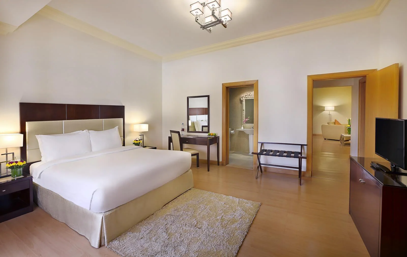 2 Bedrooms Single Suite