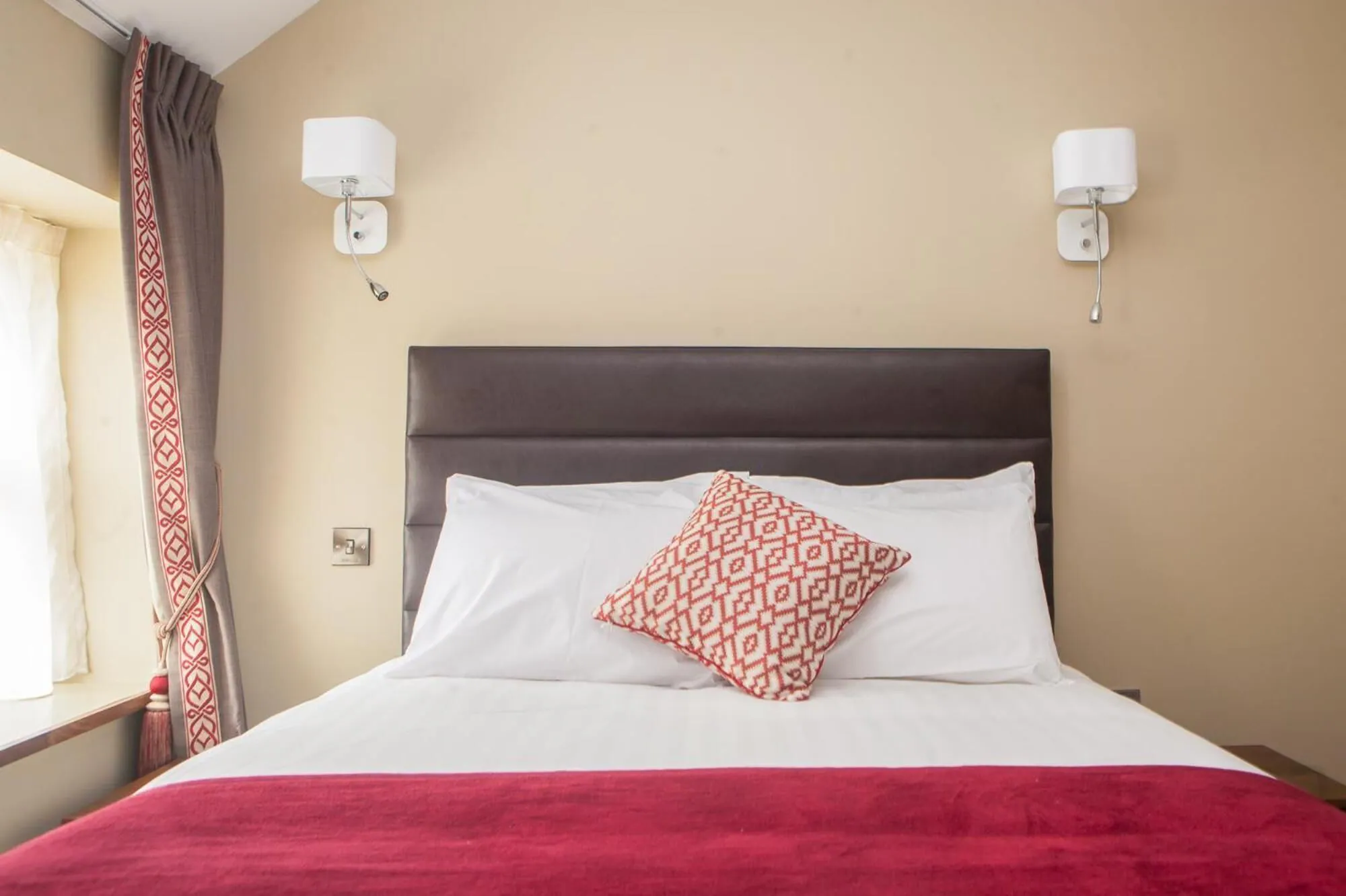 Deluxe Single room