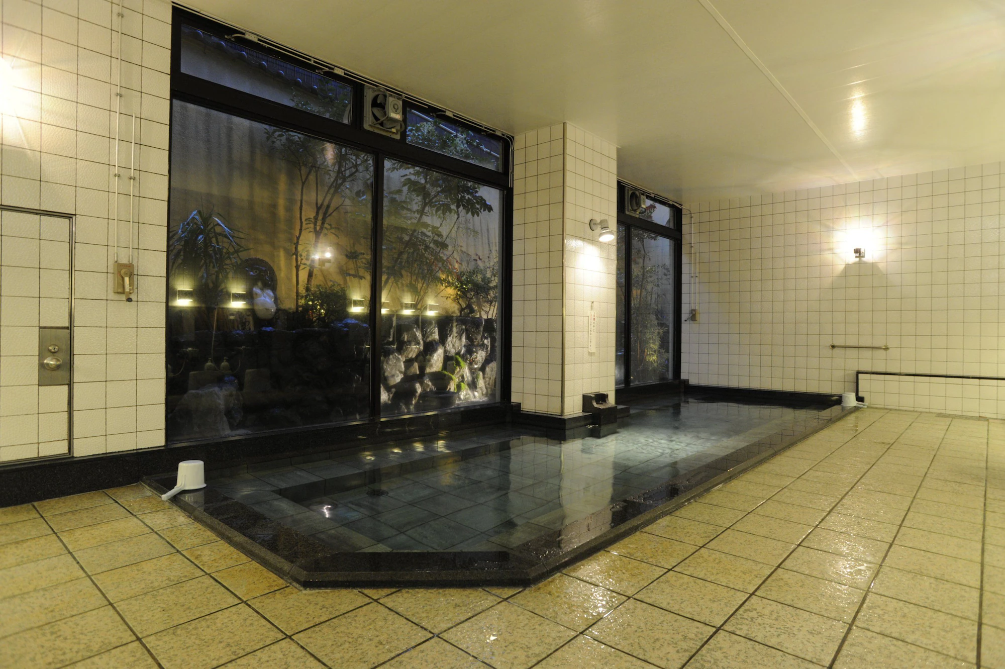 Saga Grace Hotel exterior