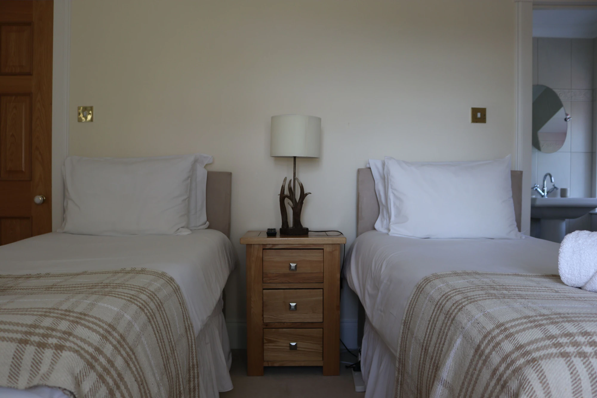 Deluxe Double room full double bed