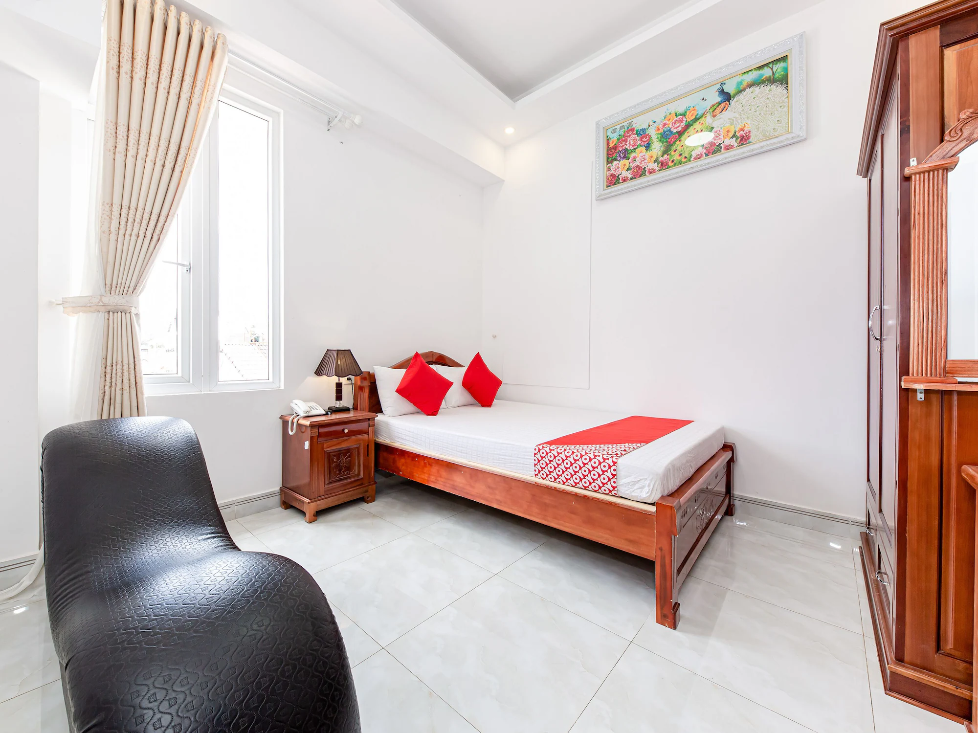 Deluxe Double Family room with city view