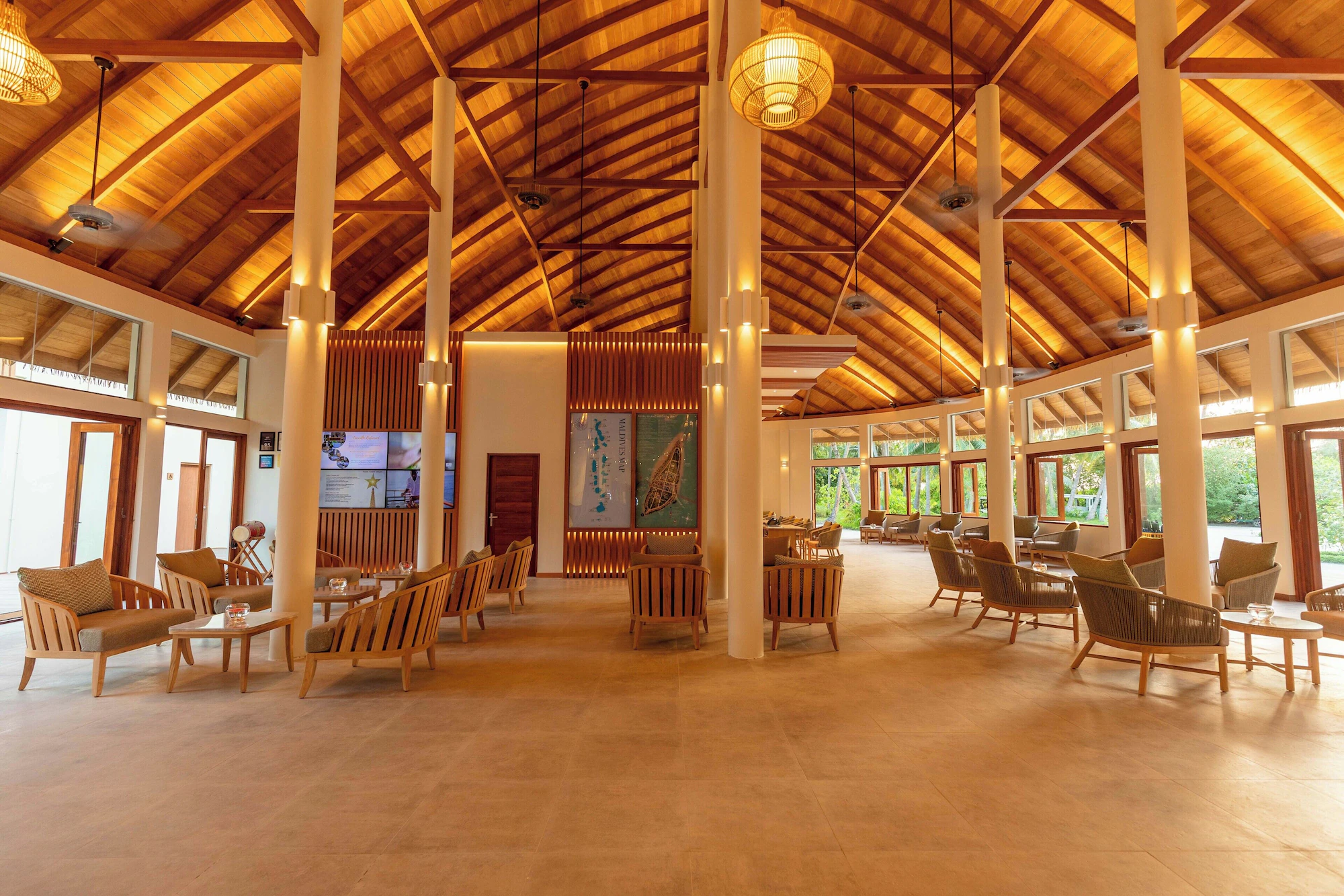 Beach Jacuzzi Double Villa full double bed