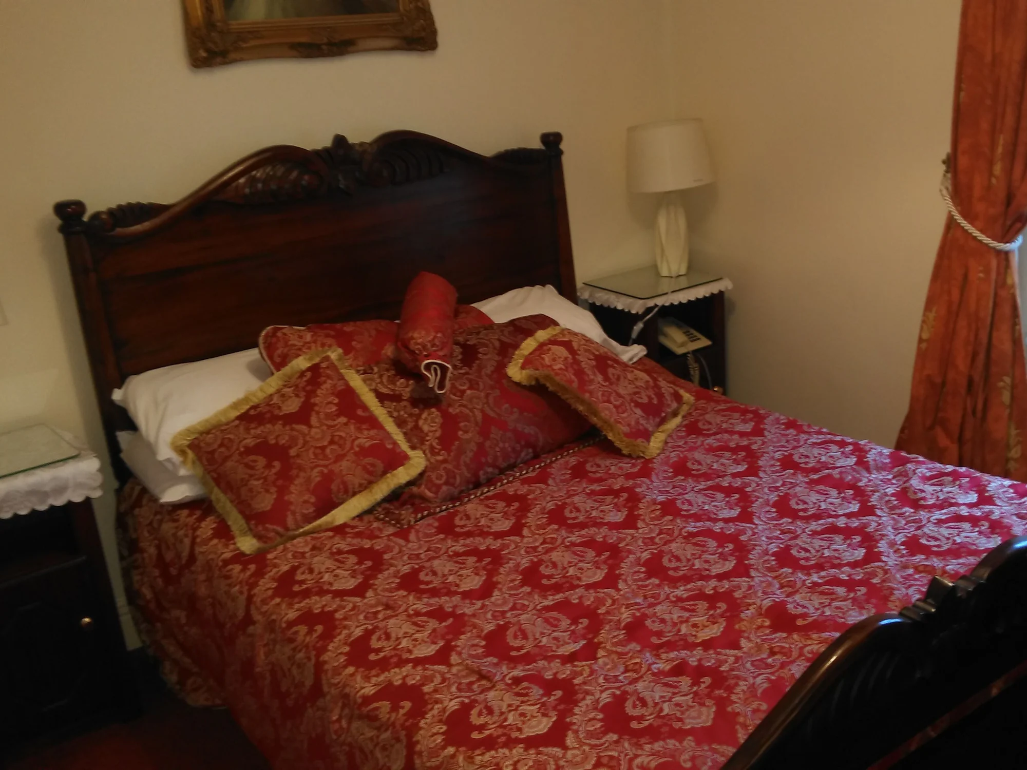 Economy Double room twin beds