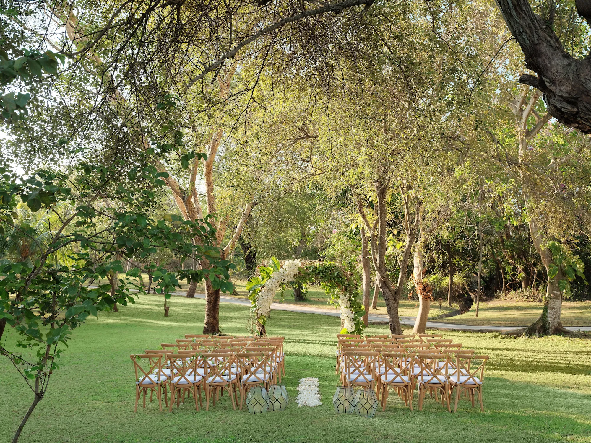 Mimpi Resort Menjangan exterior