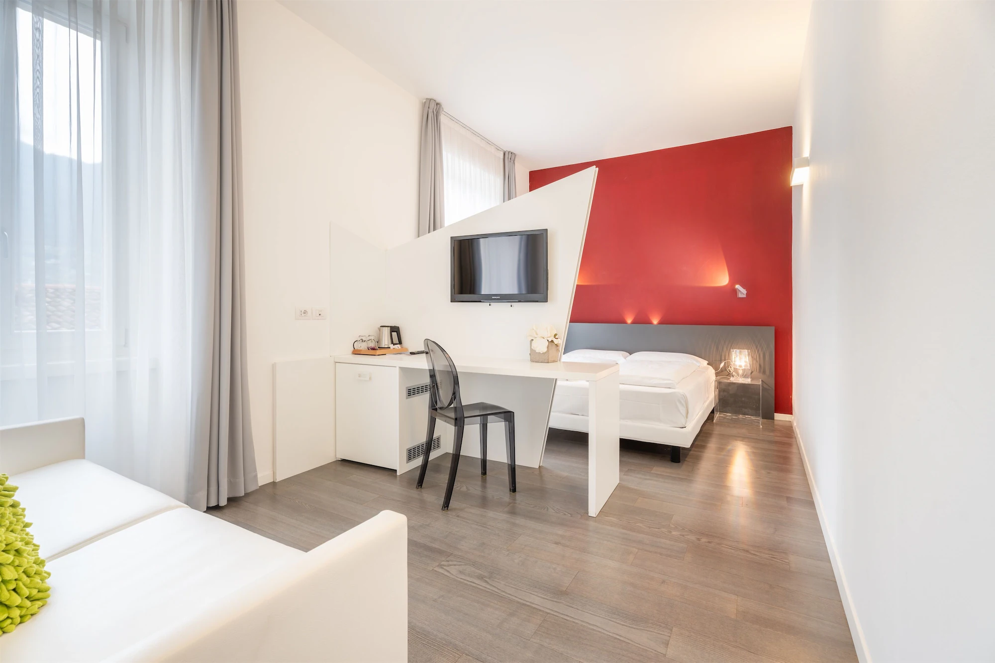 Double Suite full double bed