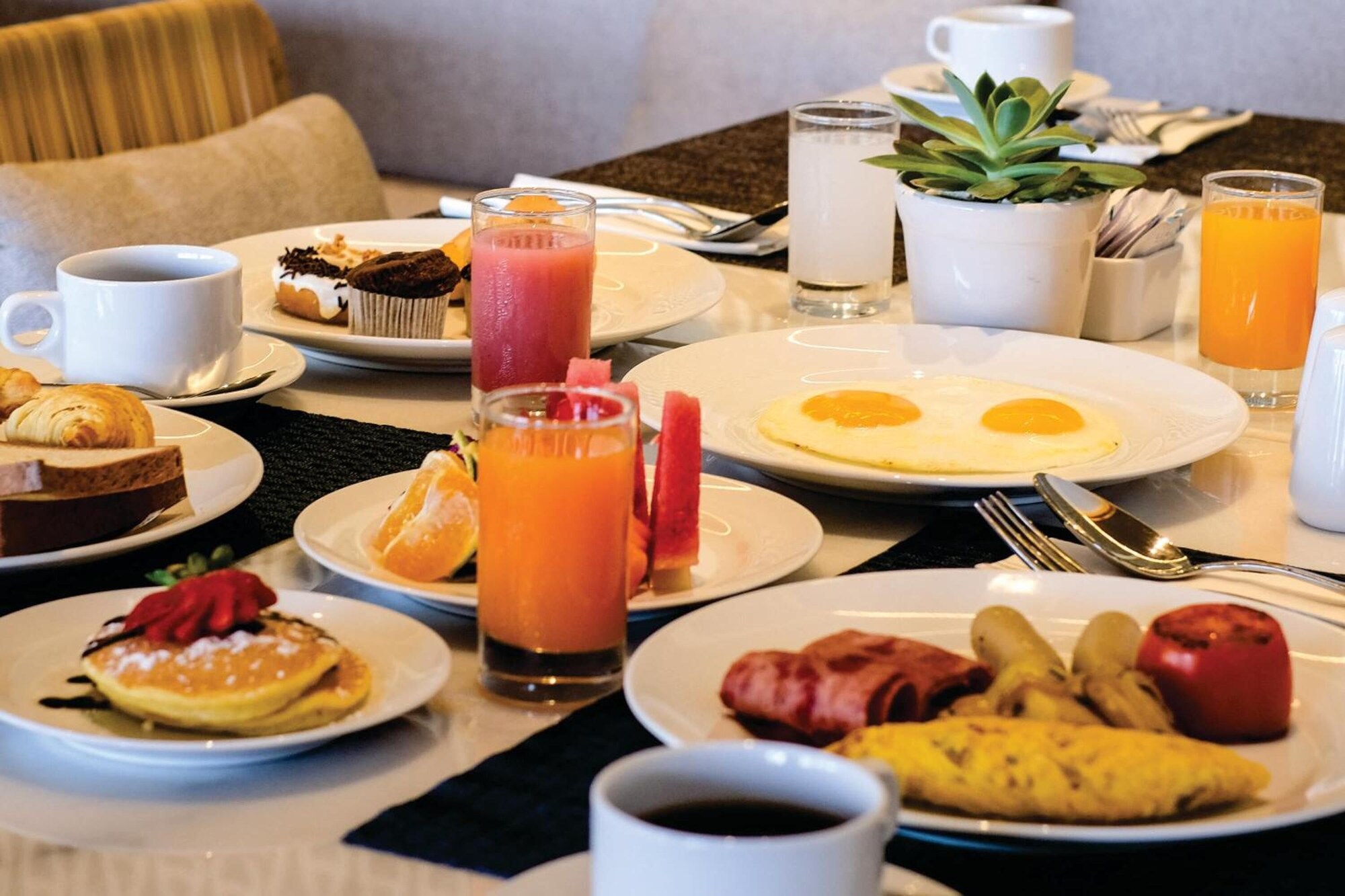 ILLIRA Hotel Banyuwangi exterior