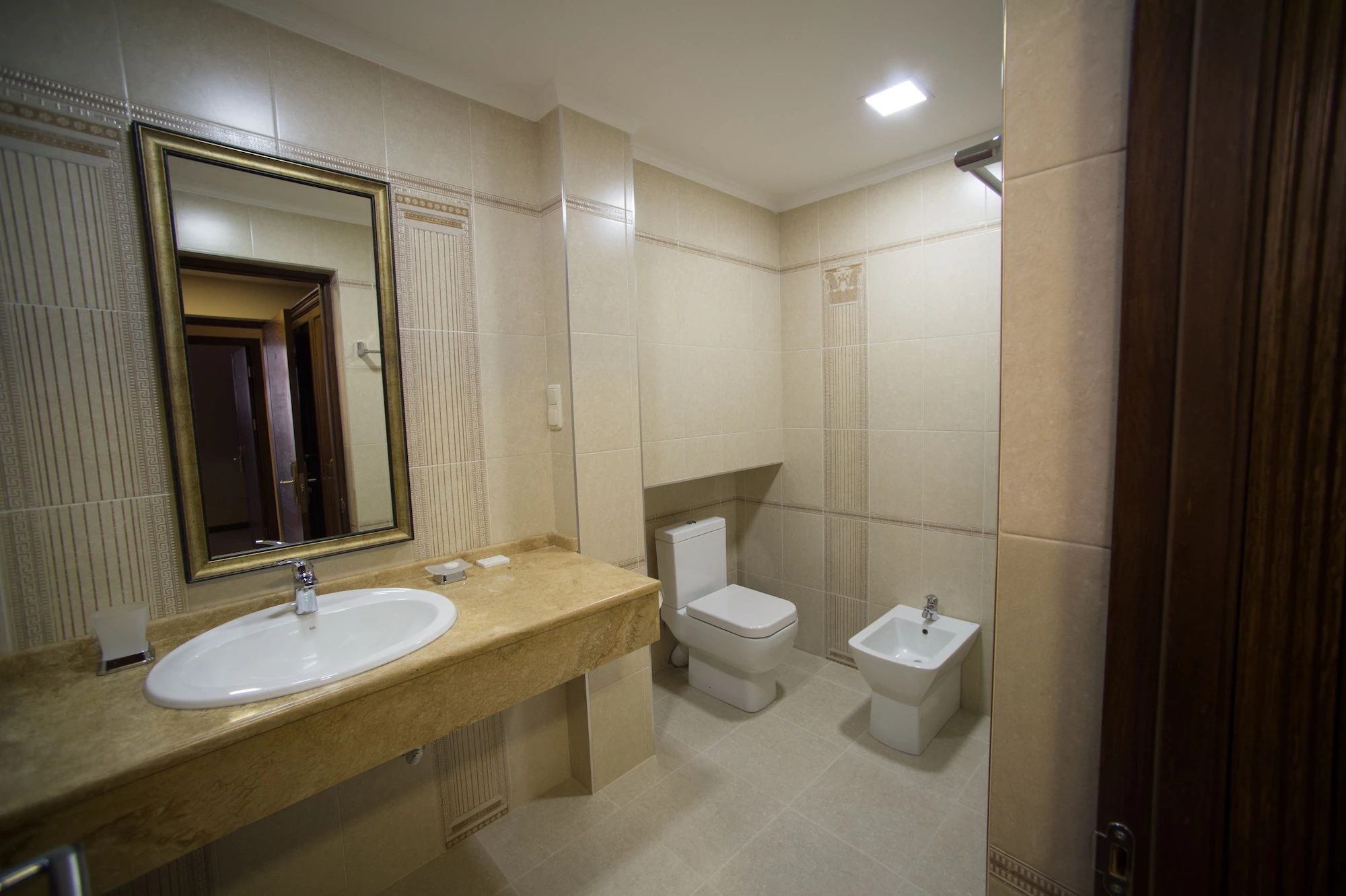 Boulevard Hotel, Yerevan exterior