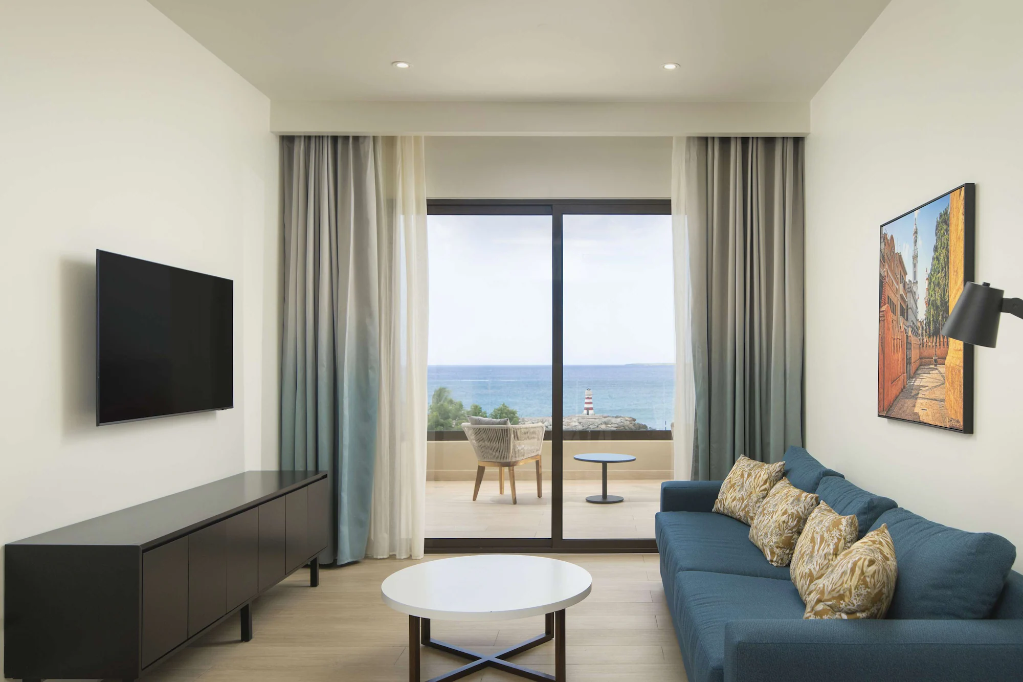 1 Bedroom Double Suite with balcony full double bed