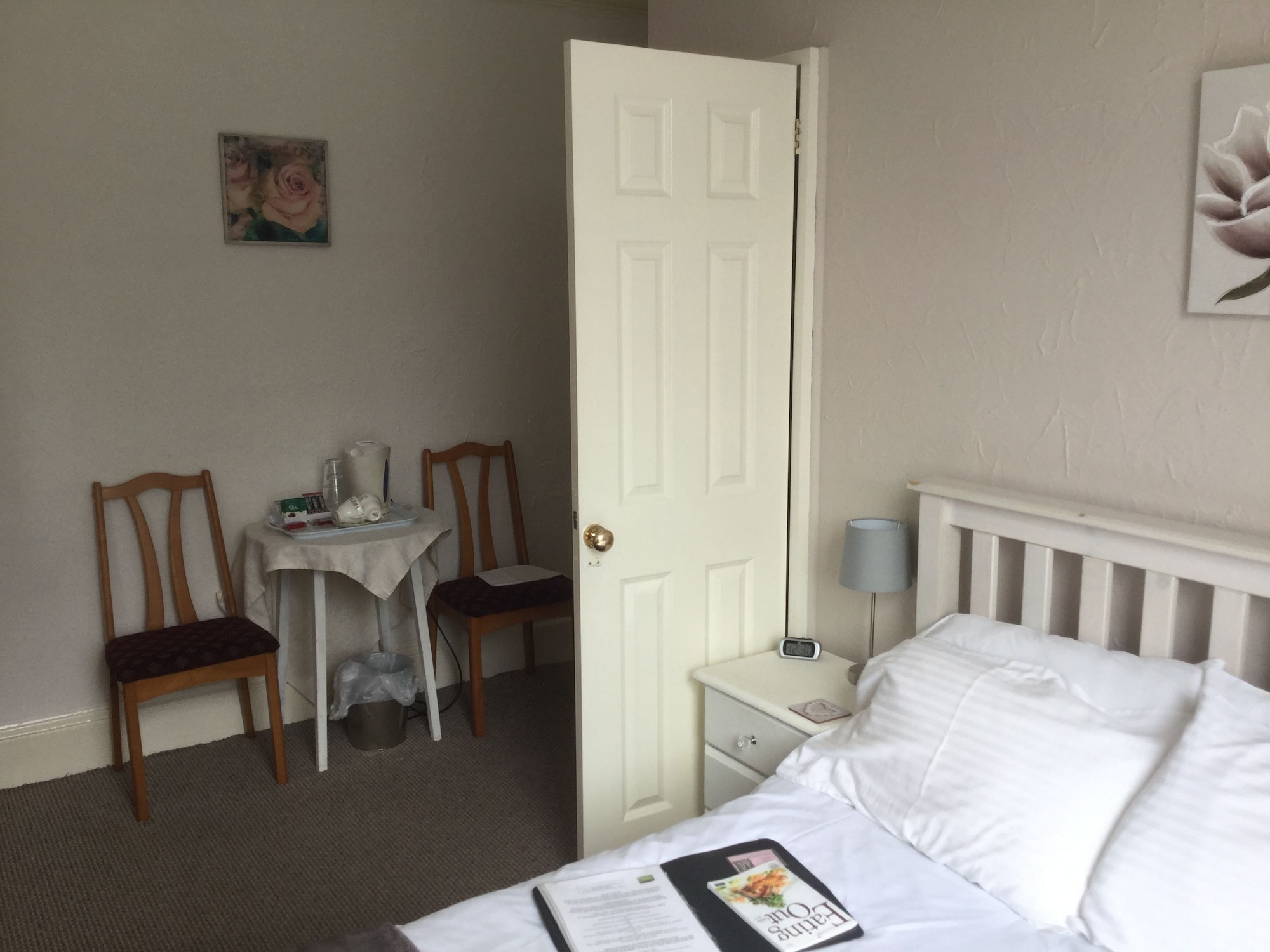 Double Basement Suite full double bed