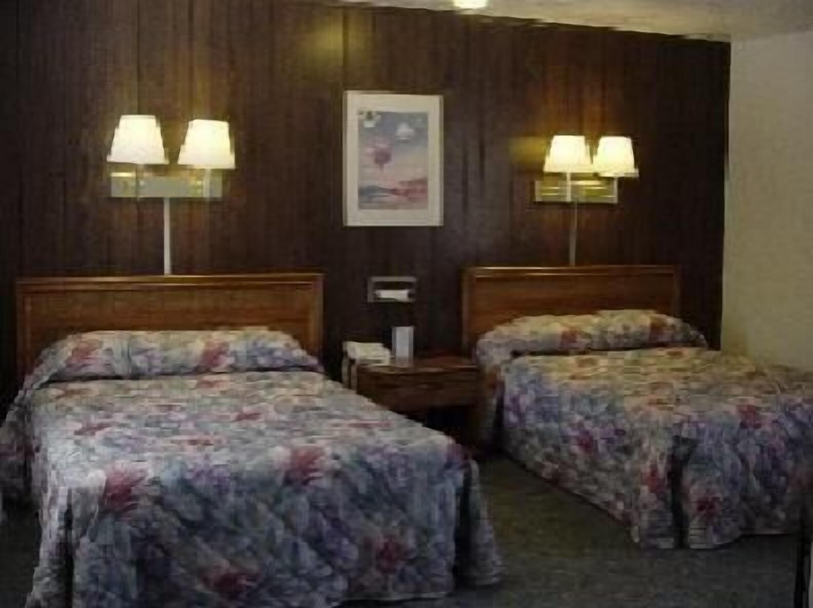 Economy Quadruple room full double bed