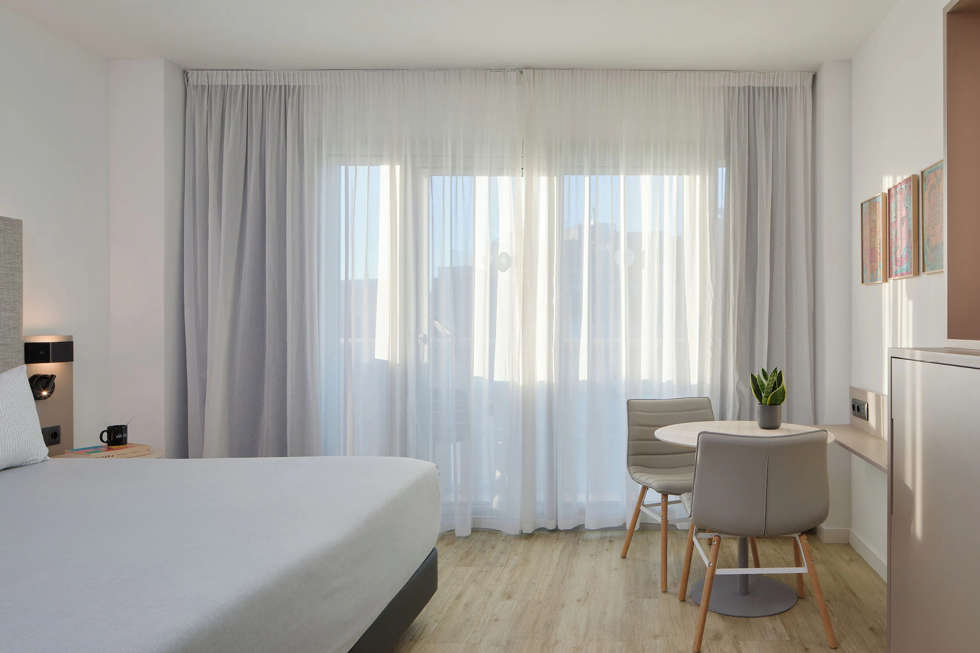 Connecting Double Studio with city view twin beds
