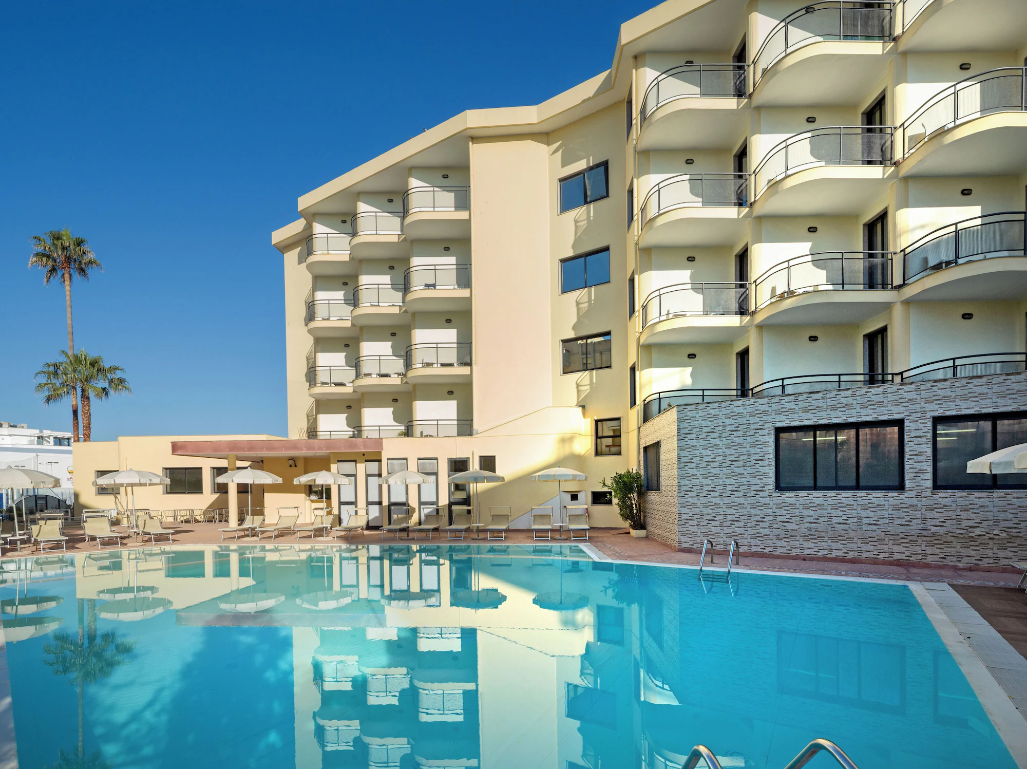 1 Bedroom Single Apartment with sea view