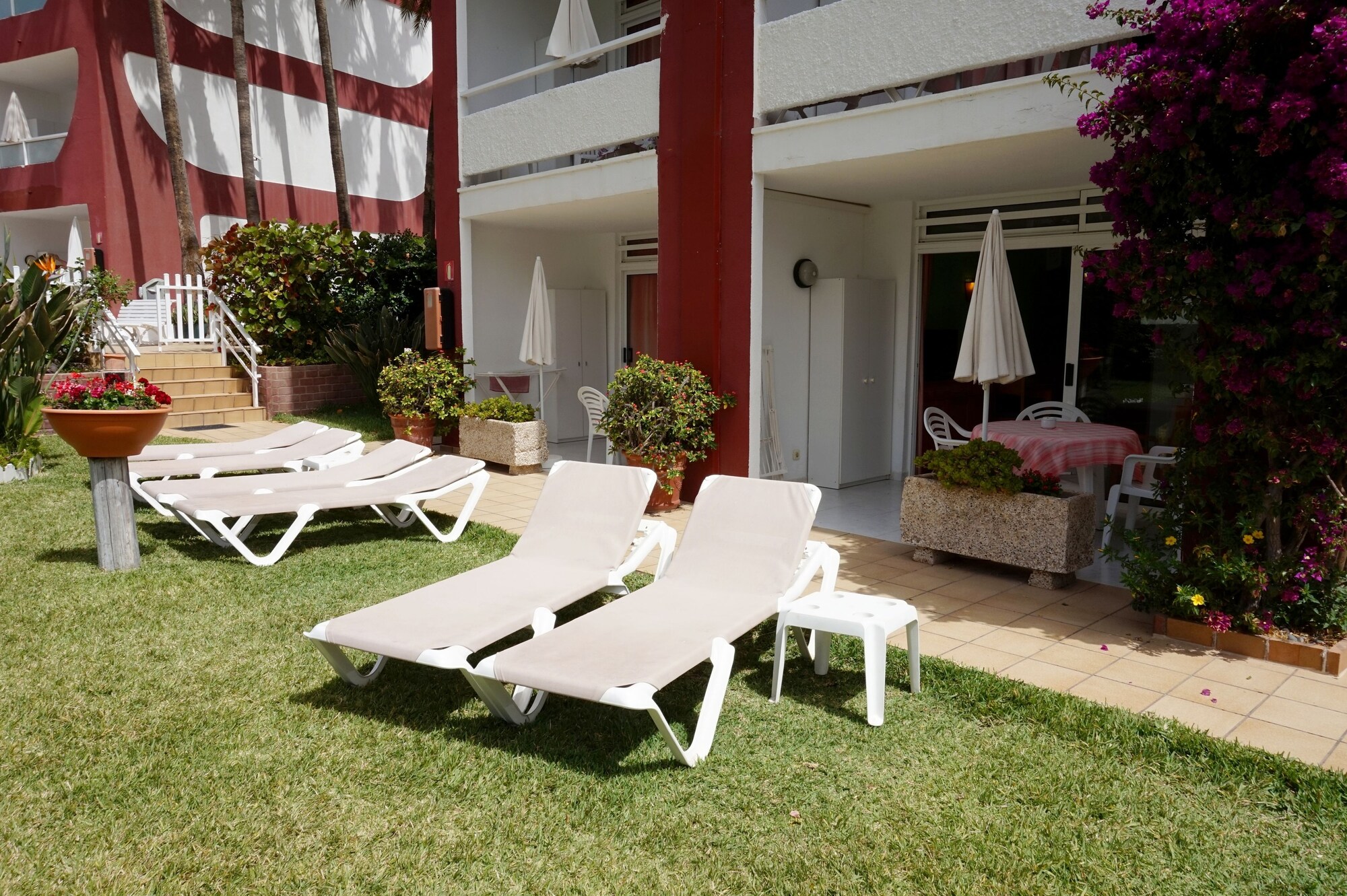 1 Bedroom Double Apartment with balcony twin beds