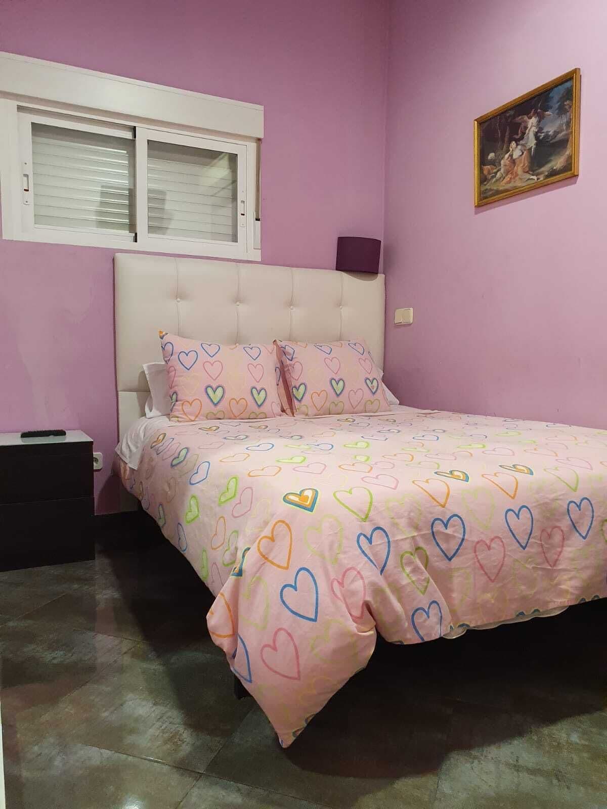 Deluxe Single room full double bed