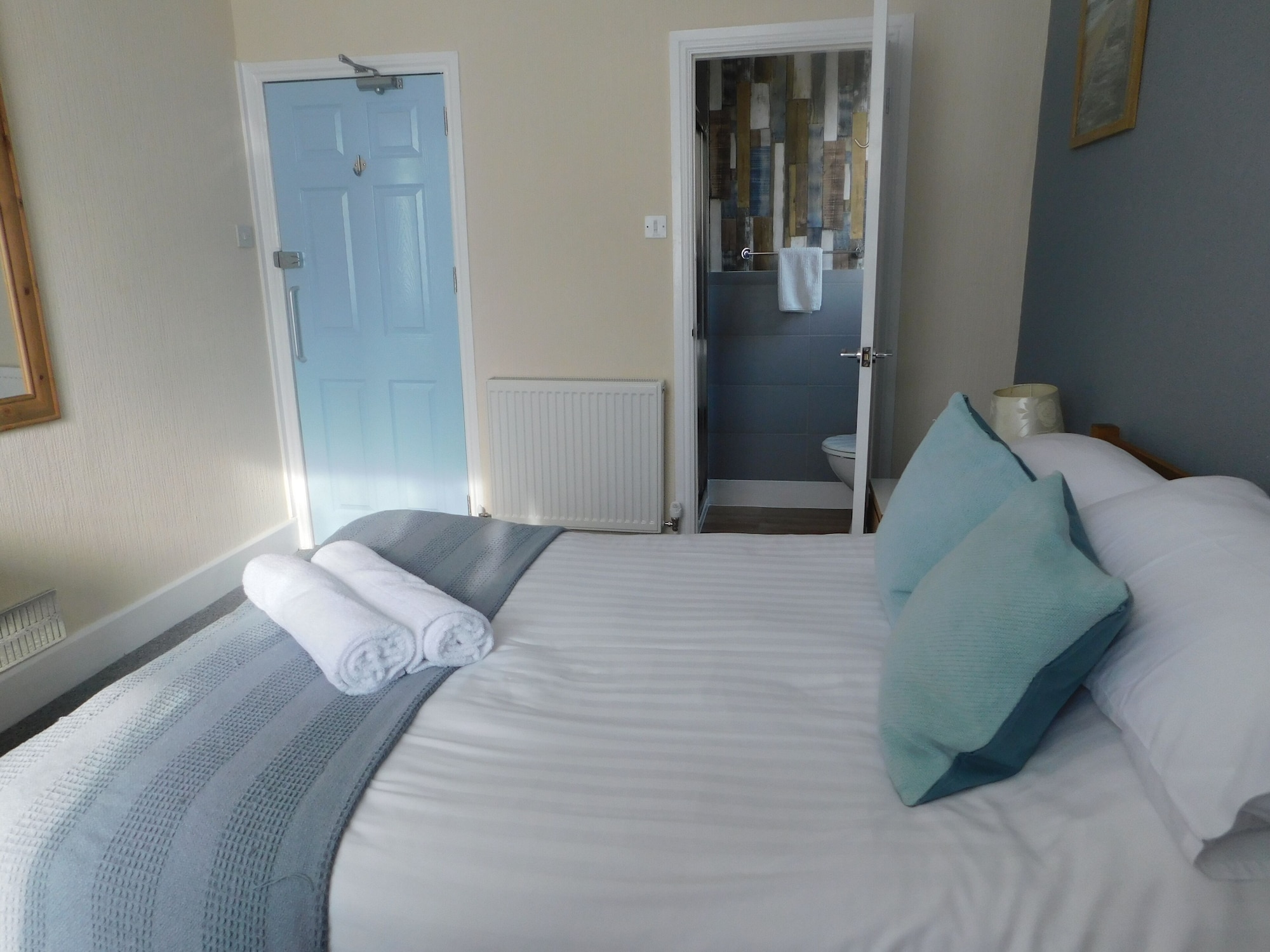 Standard Double Family room full double bed