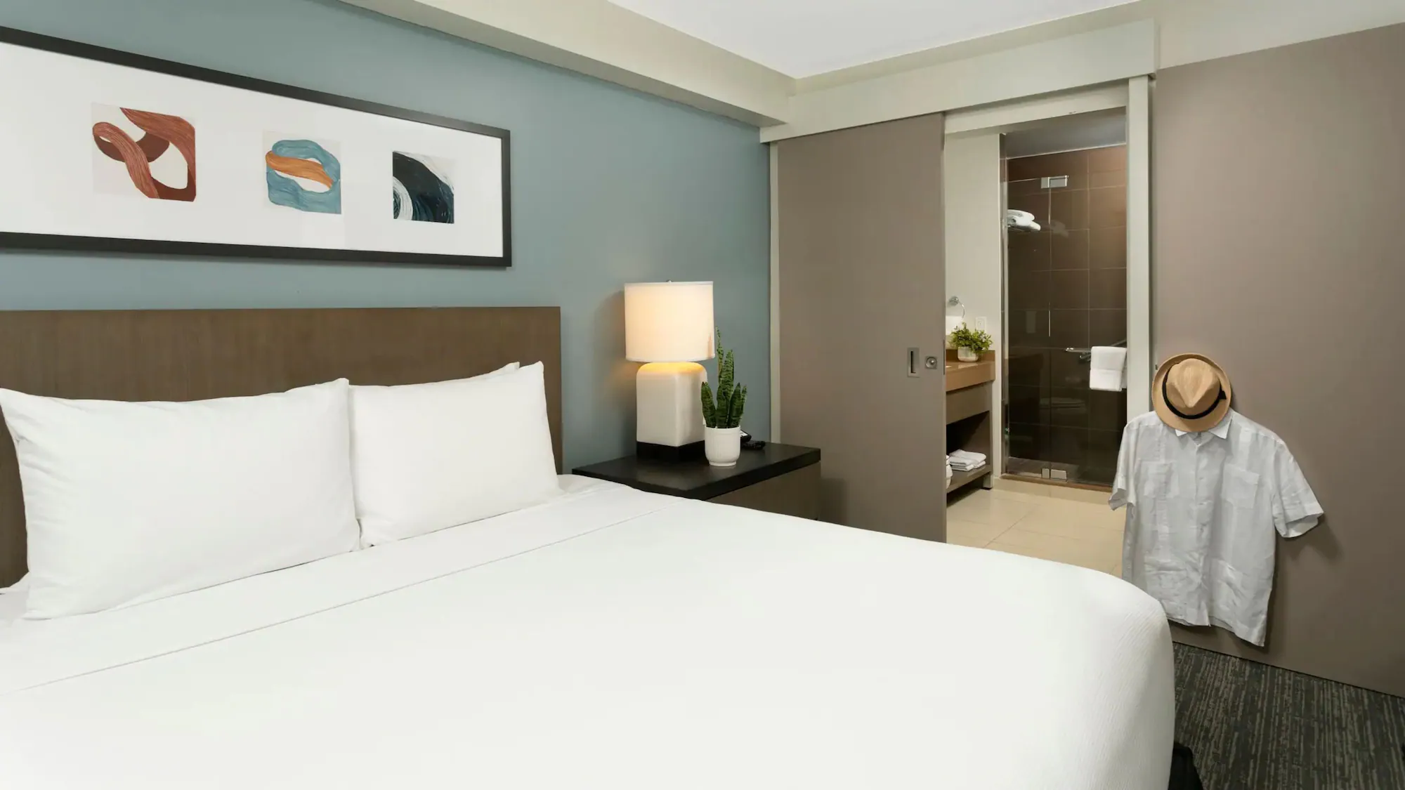 1 Bedroom Accessible Double Kitchen Suite twin beds