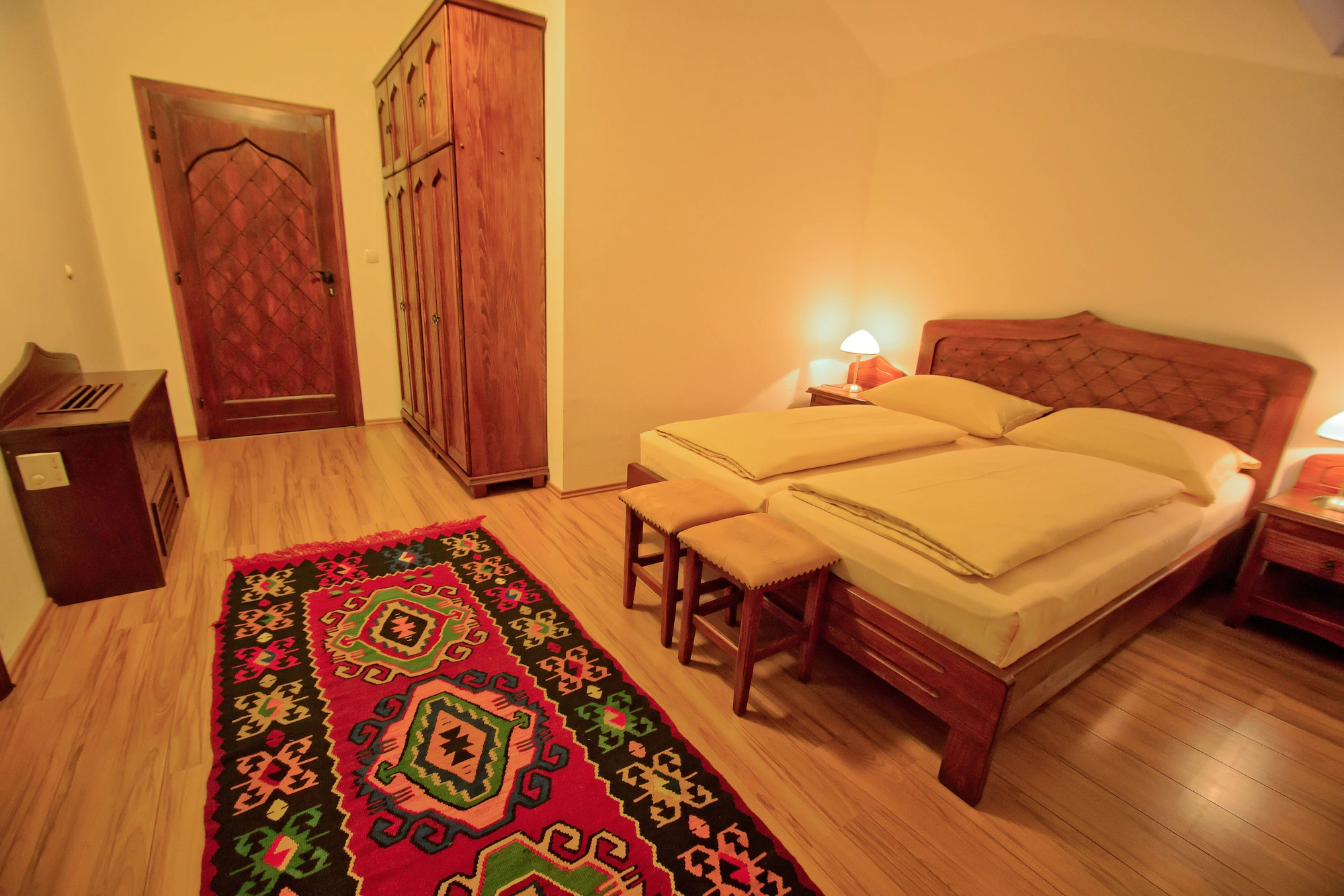 1 Bedroom Comfort Triple room full double bed