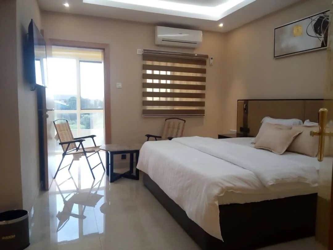 AXION HONORS HOTEL exterior