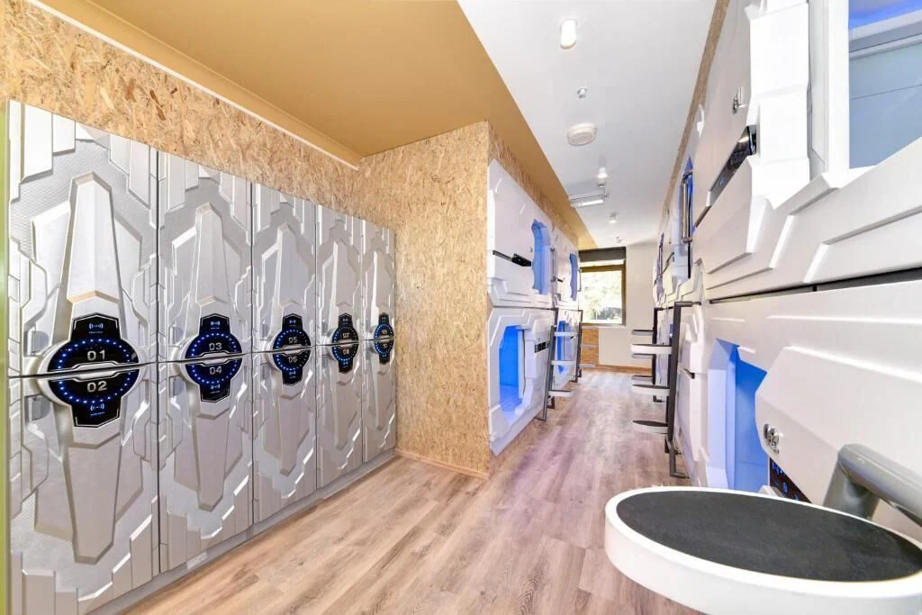 Space Q Capsule Hotel exterior