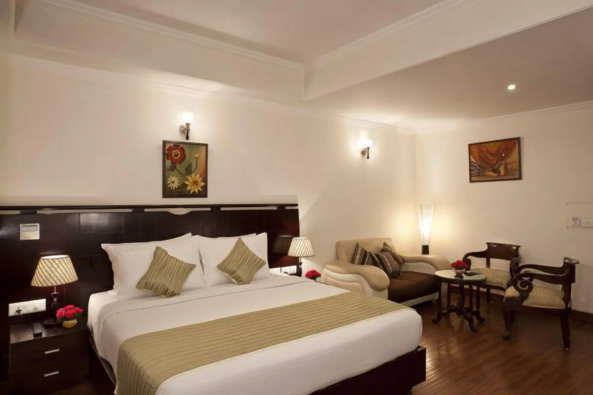 Hotel Saptagiri exterior