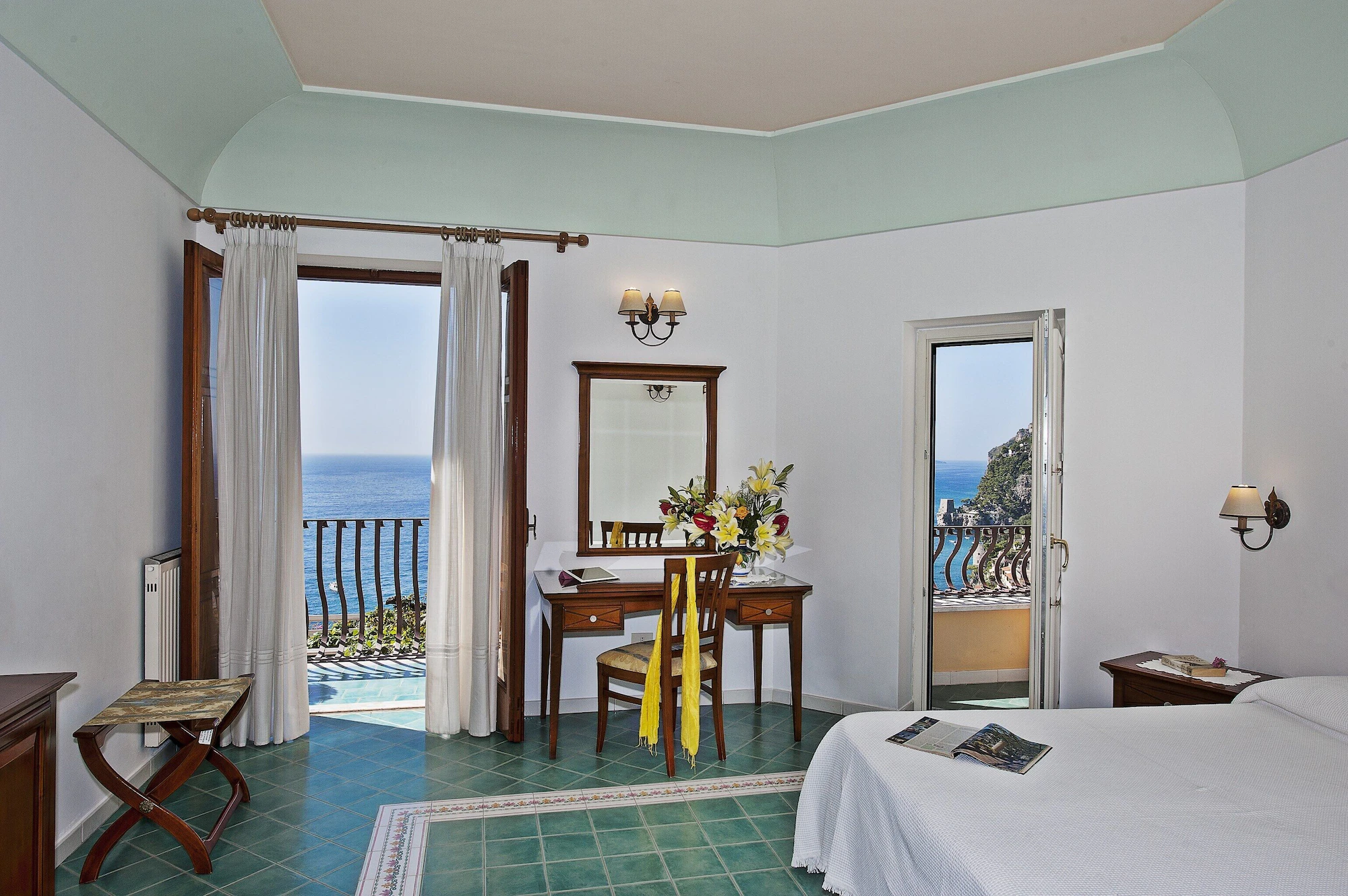 Hotel california Positano exterior