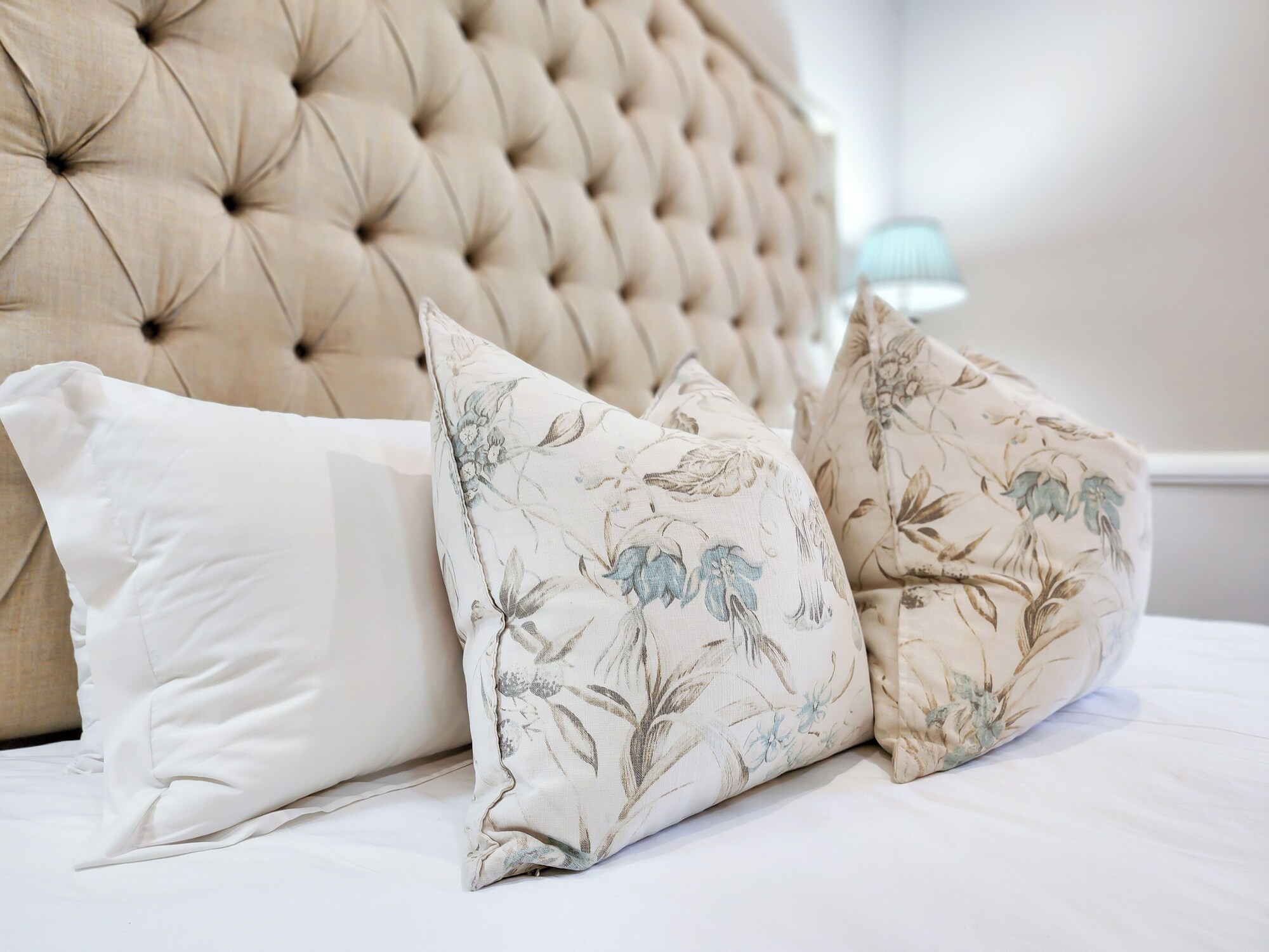 Luxury Single Suite full double bed