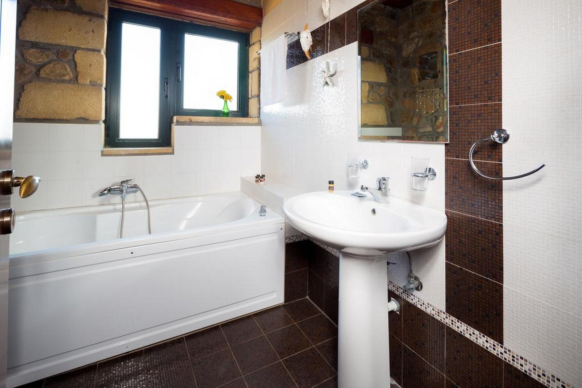 1 Bedroom Double Villa with balcony and with sea view full double bed