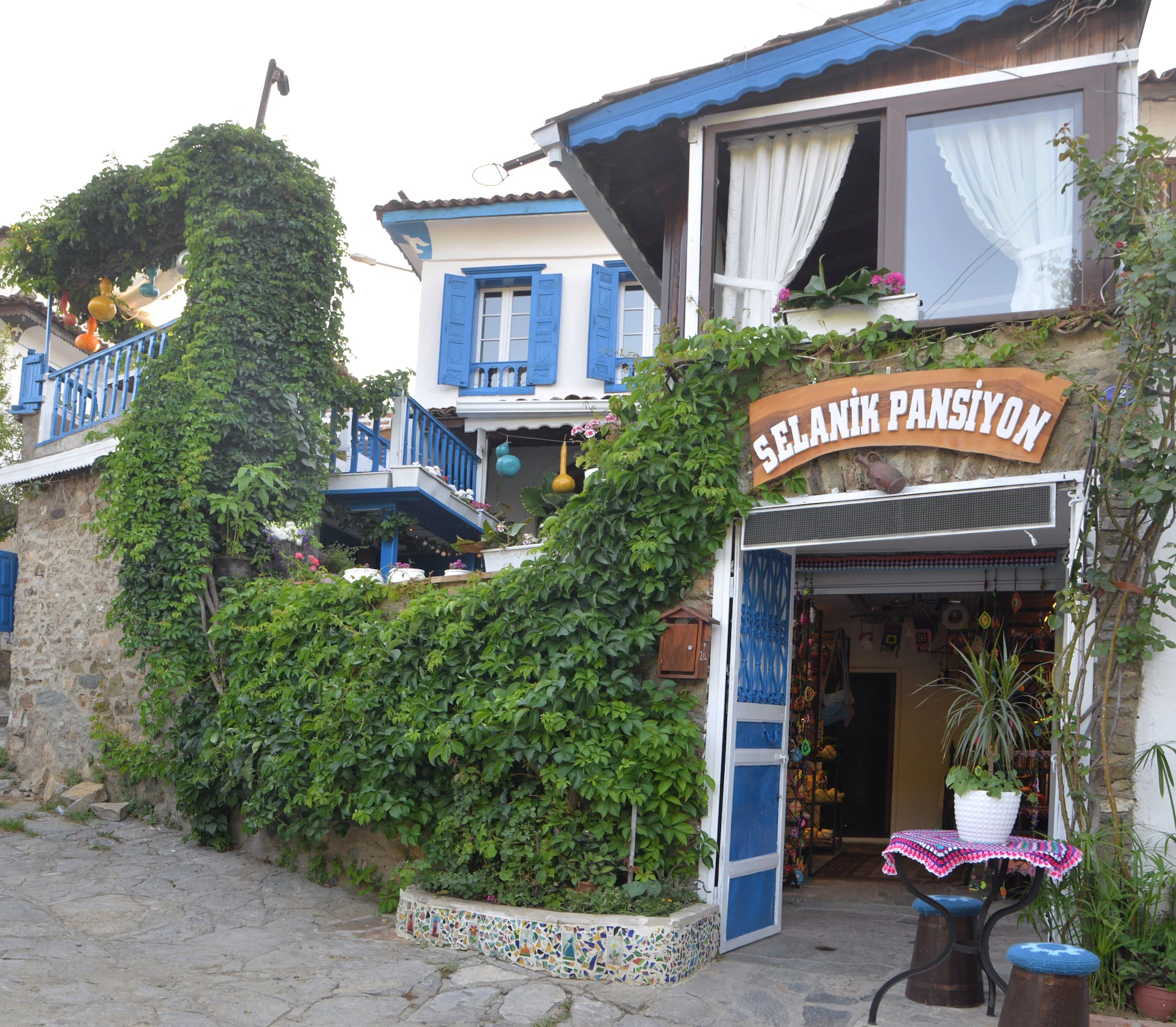 Selanik Pansiyon - Tire