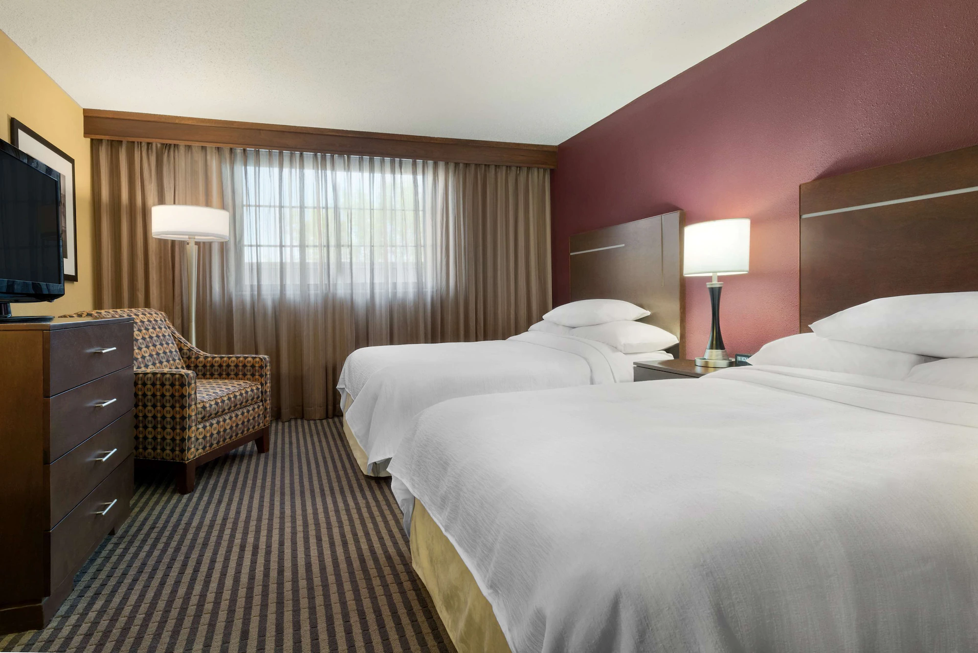 1 Bedroom Double Suite full double bed