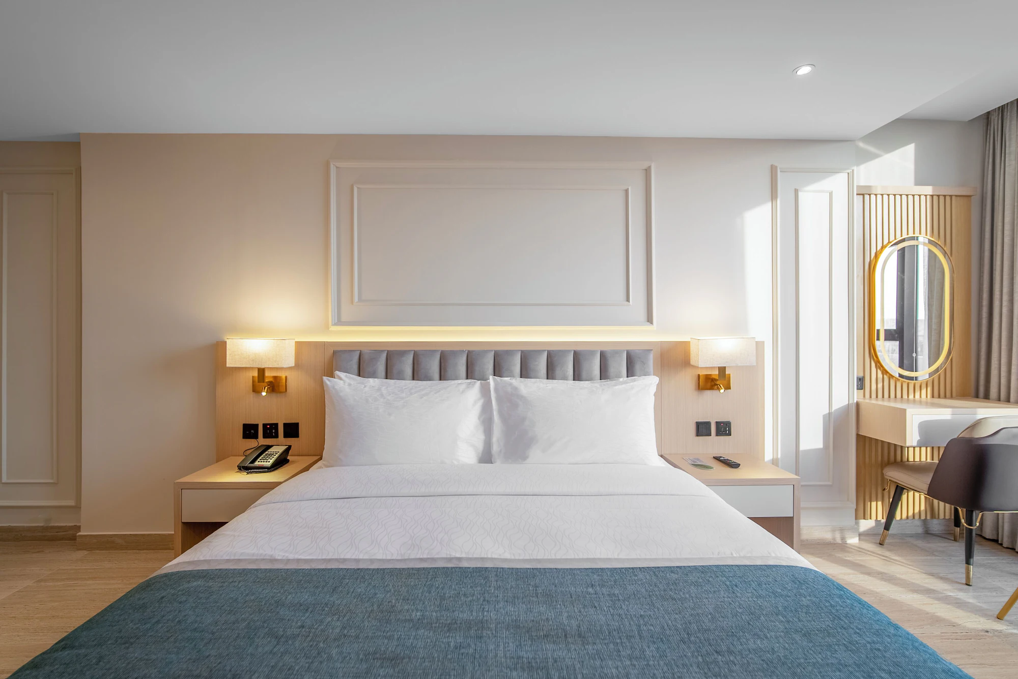 Classic Double Suite full double bed