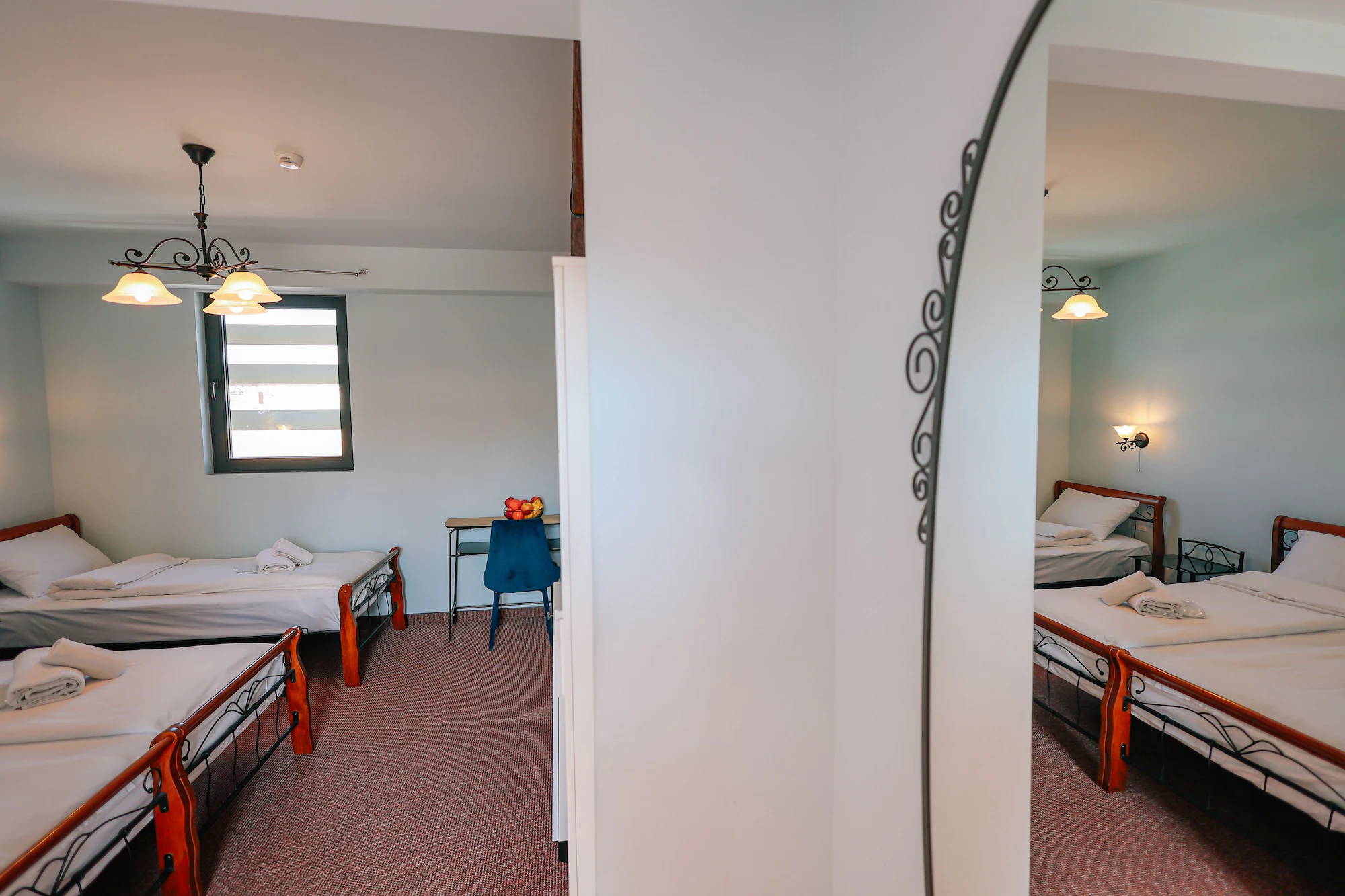 Standard Double room with city view twin beds