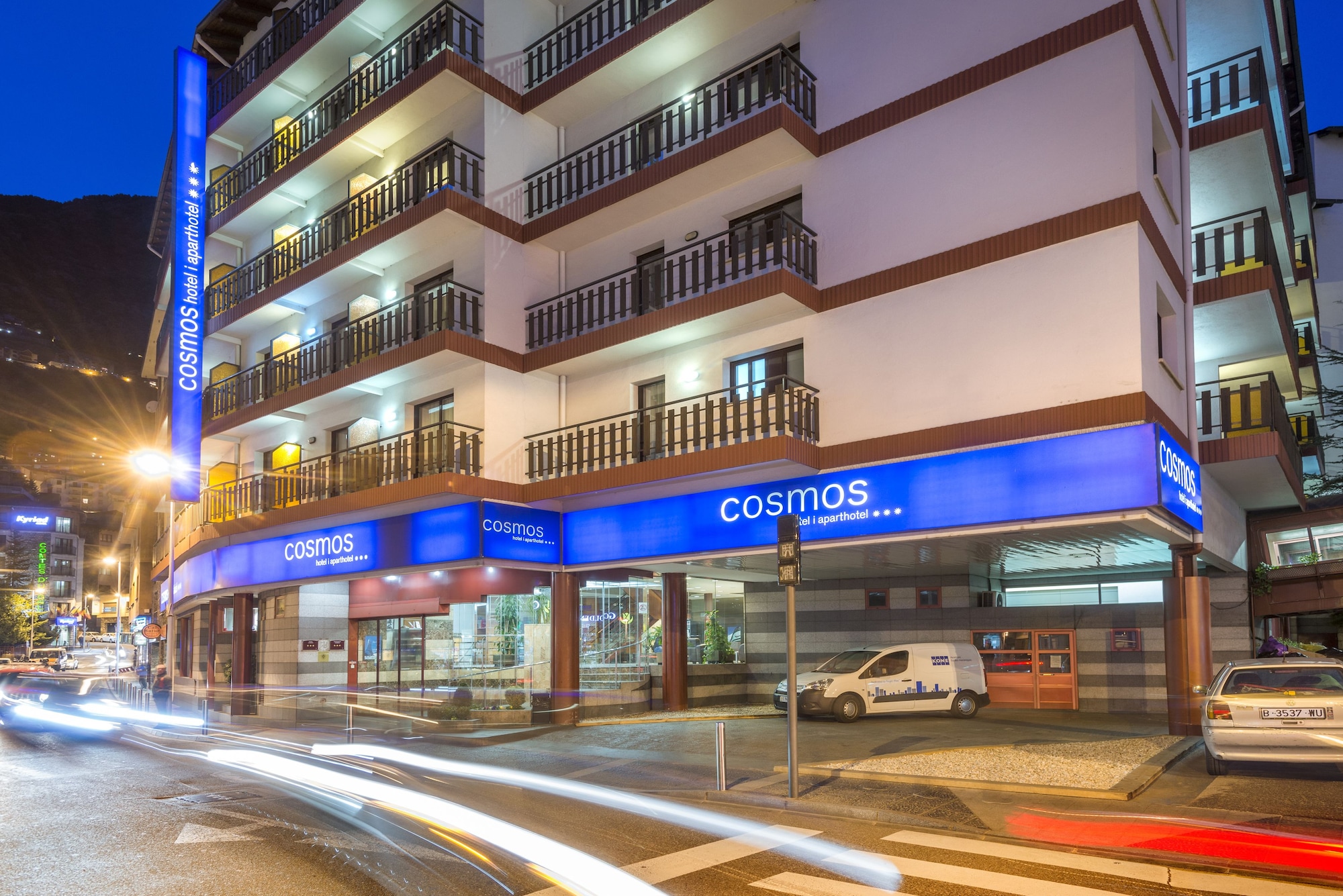 Hotel & Aparthotel Cosmos Andorra exterior