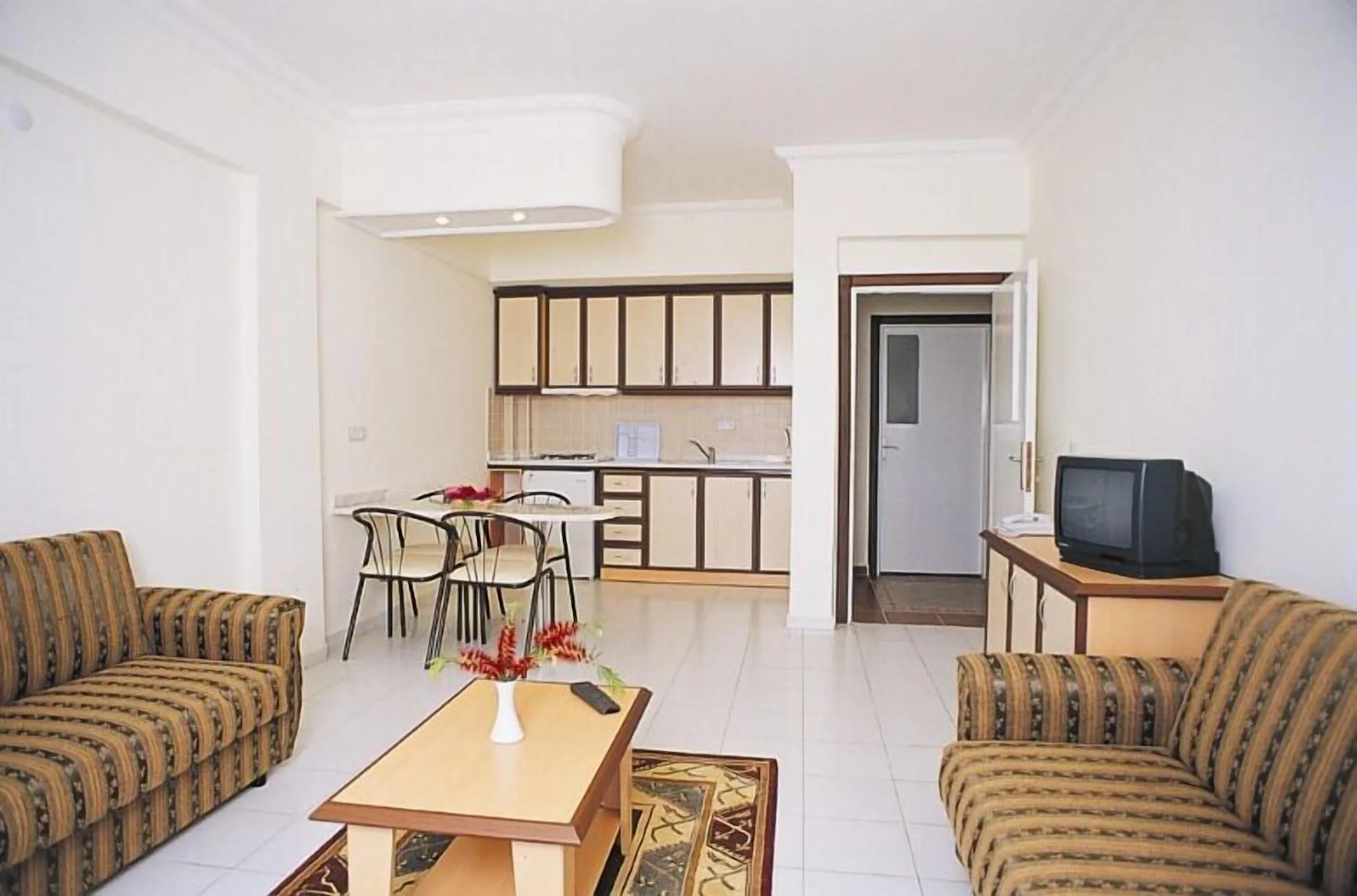 1 Bedroom Quadruple Apartment