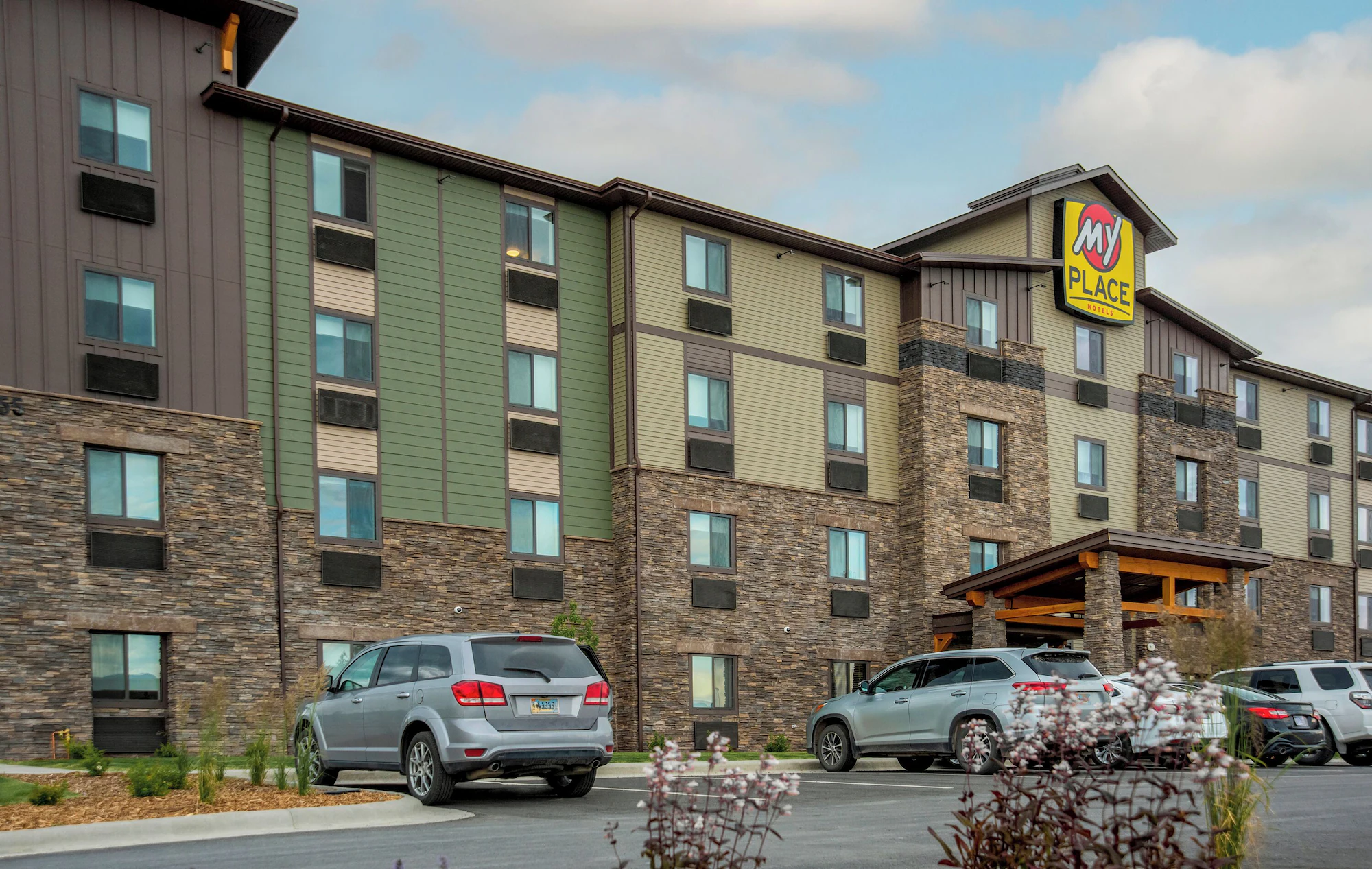 My Place Hotel-Kalispell, MT exterior
