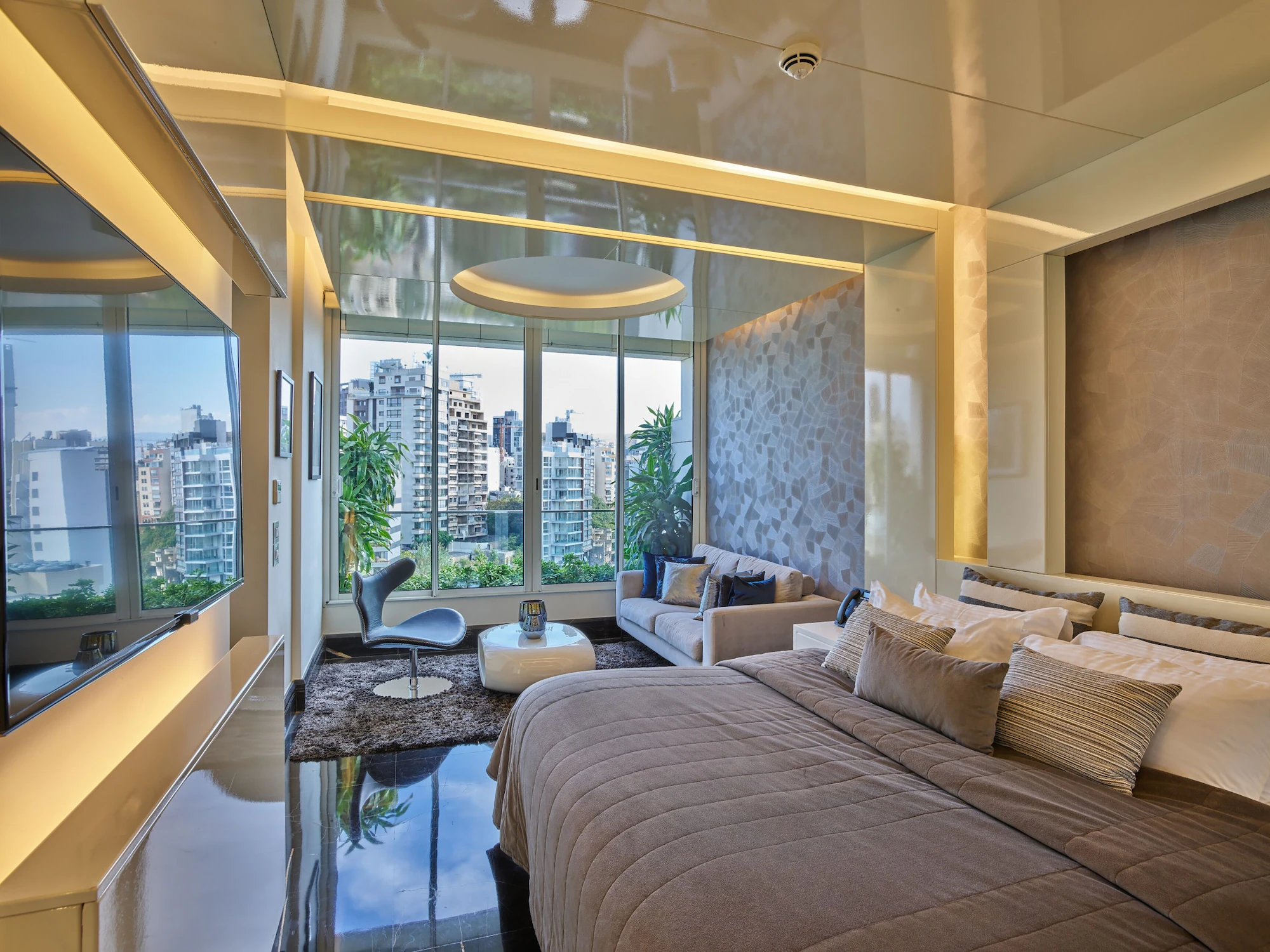 1 Bedroom Premium Double room with city view twin beds