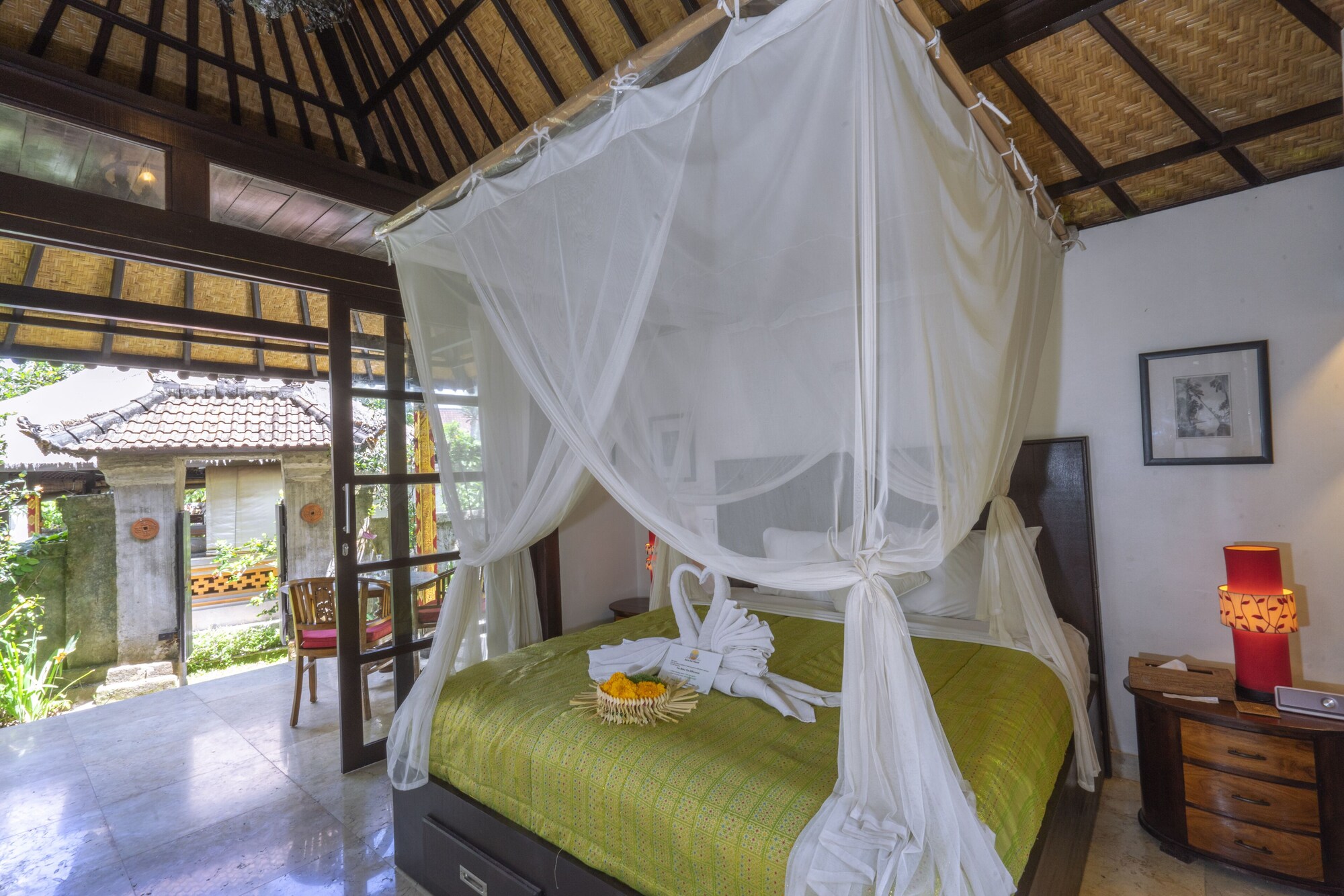 1 Bedroom Single Villa full double bed