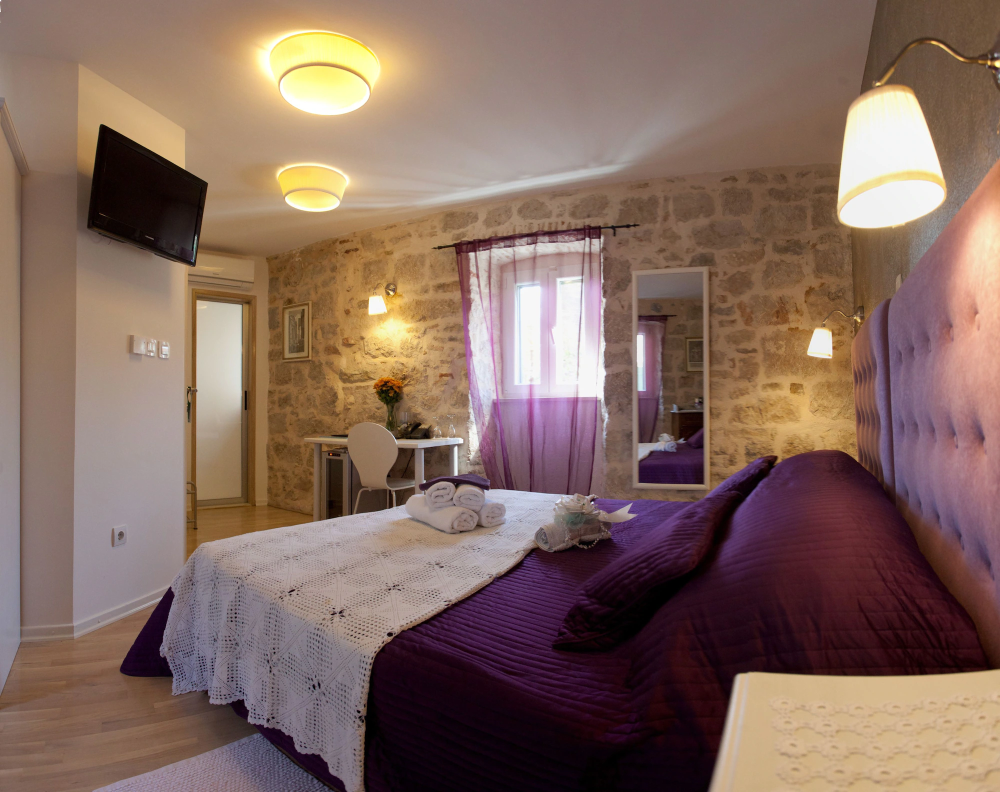 Deluxe Double room full double bed
