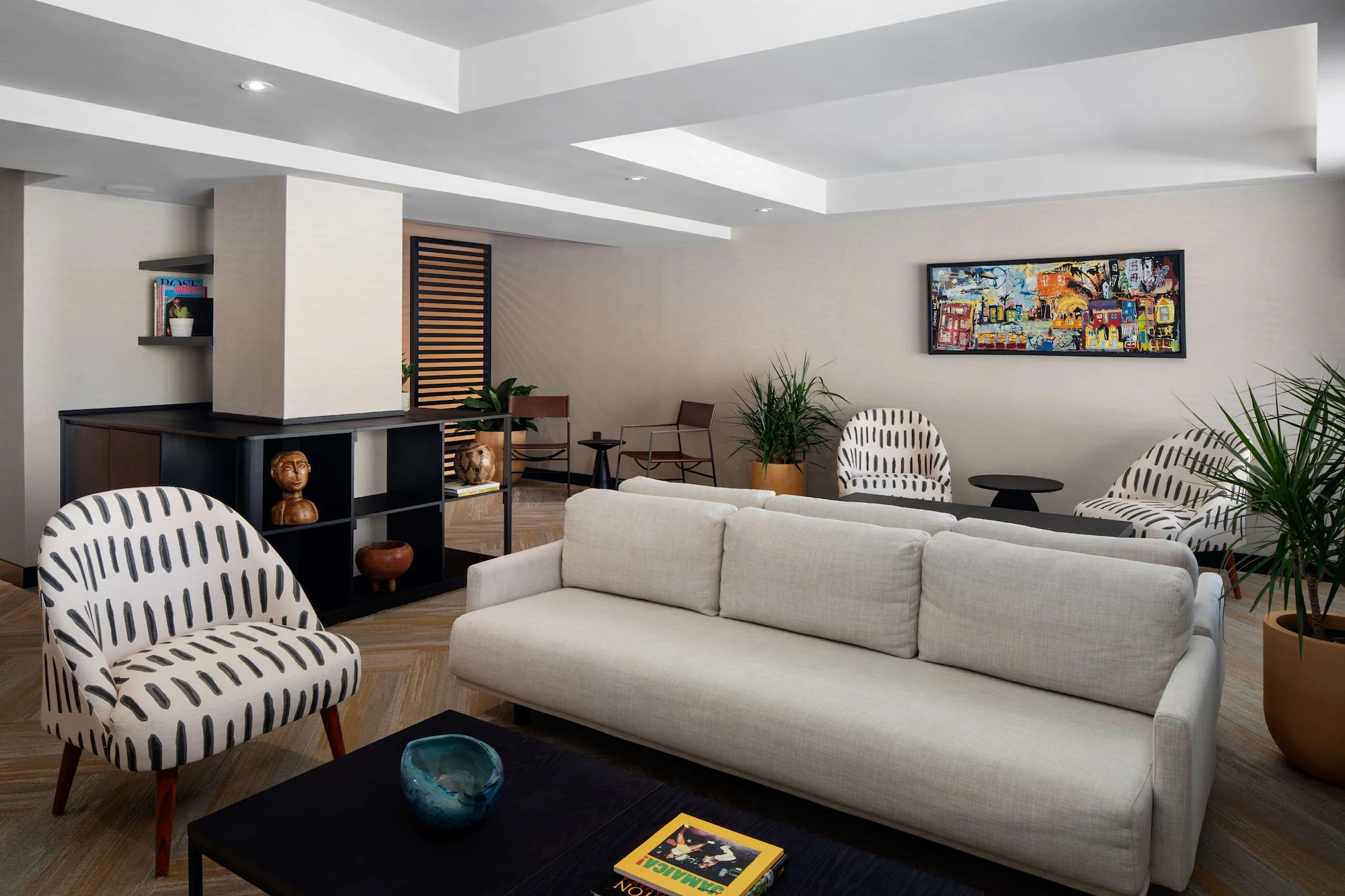 1 Bedroom Double Suite full double bed