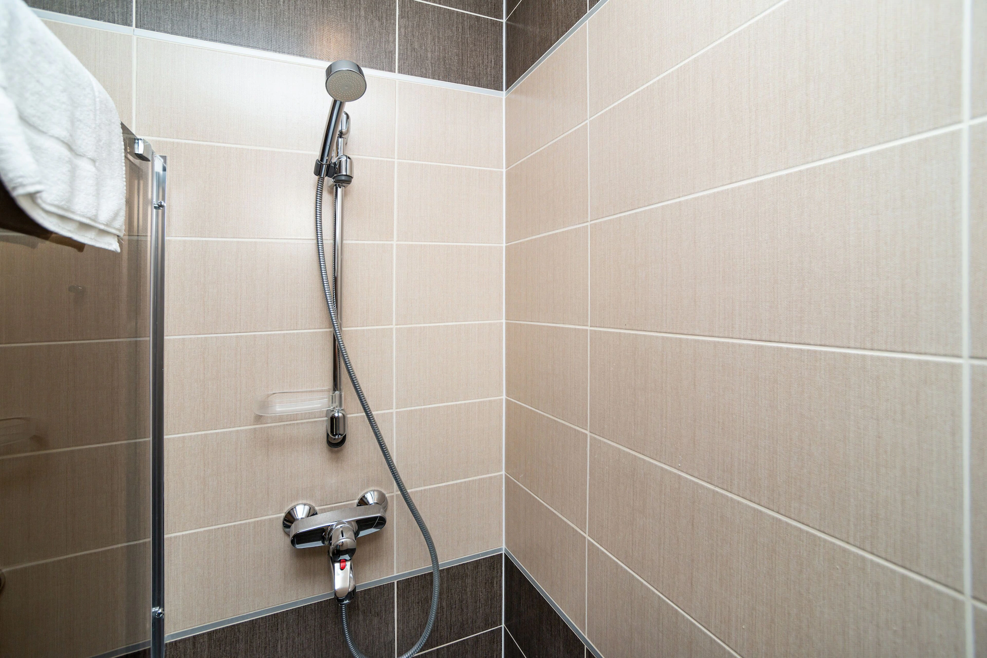 1 Bedroom Double Apartment with city view full double bed