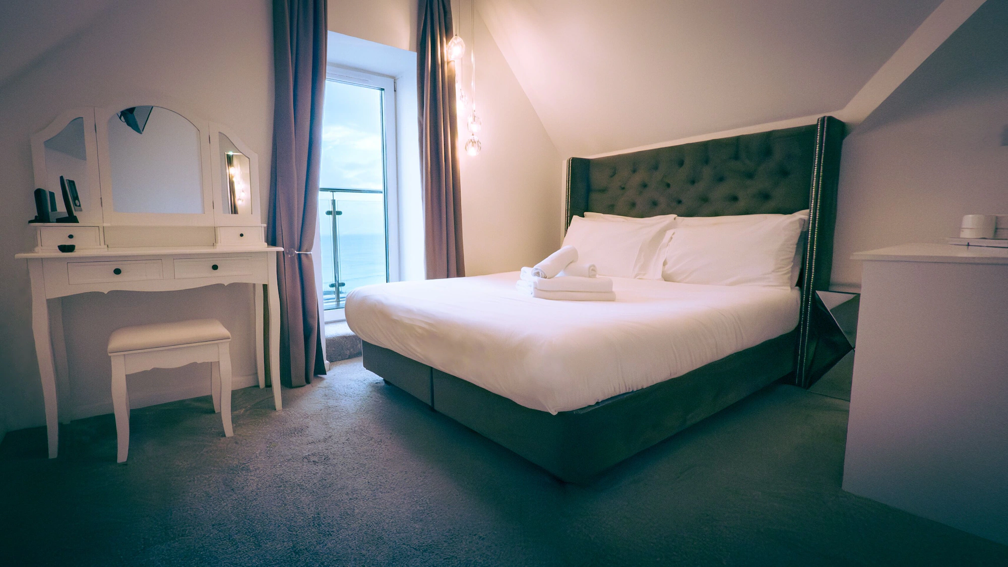 Deluxe Double room with sea view full double bed